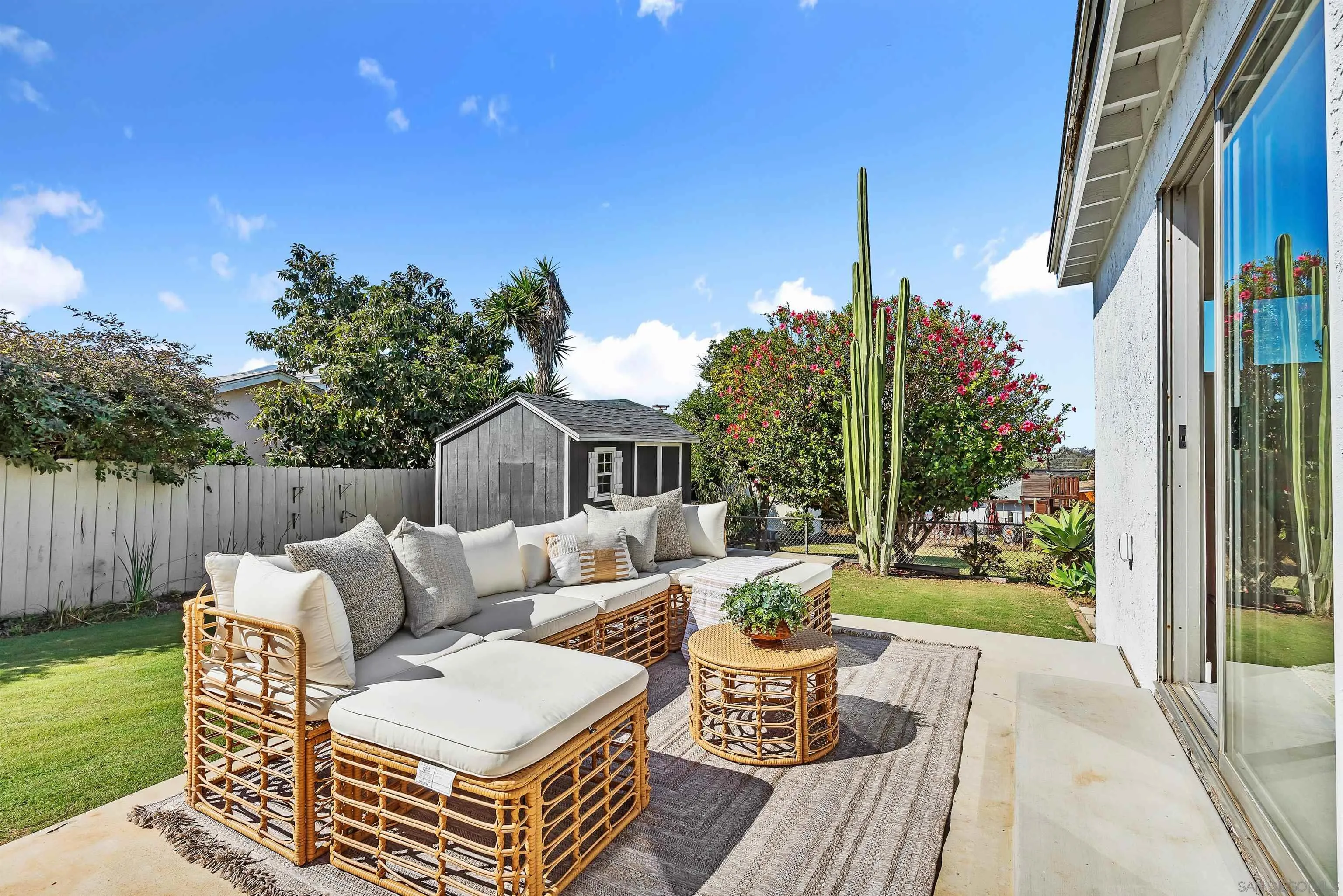 https://cdn.realtyfeed.com/cdn/127/260024091/8d719da0dd0c6accae780cfac00fb612.webp