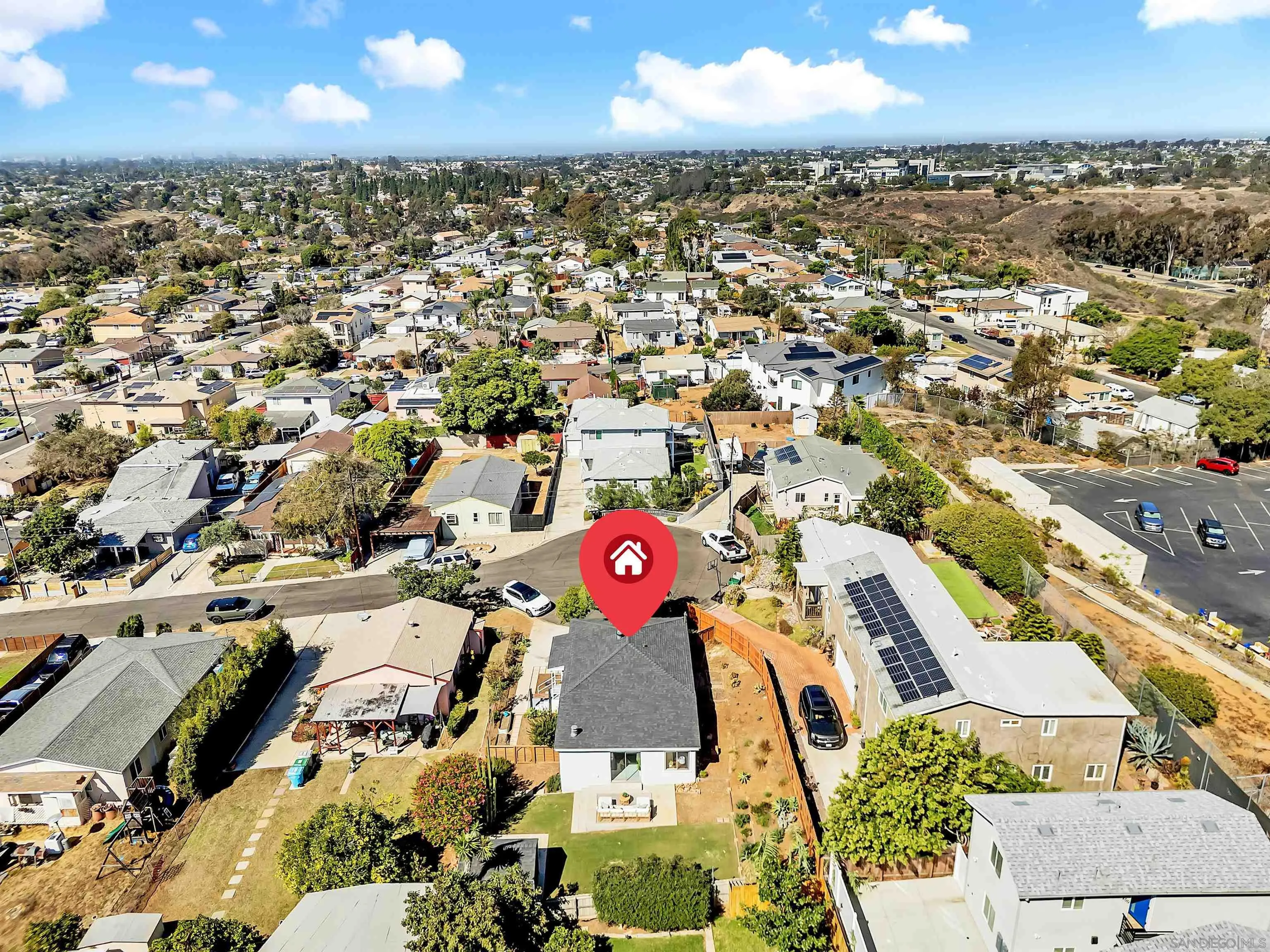 https://cdn.realtyfeed.com/cdn/127/260024091/967c15654f516a2a8ce6420b3483ff88.webp