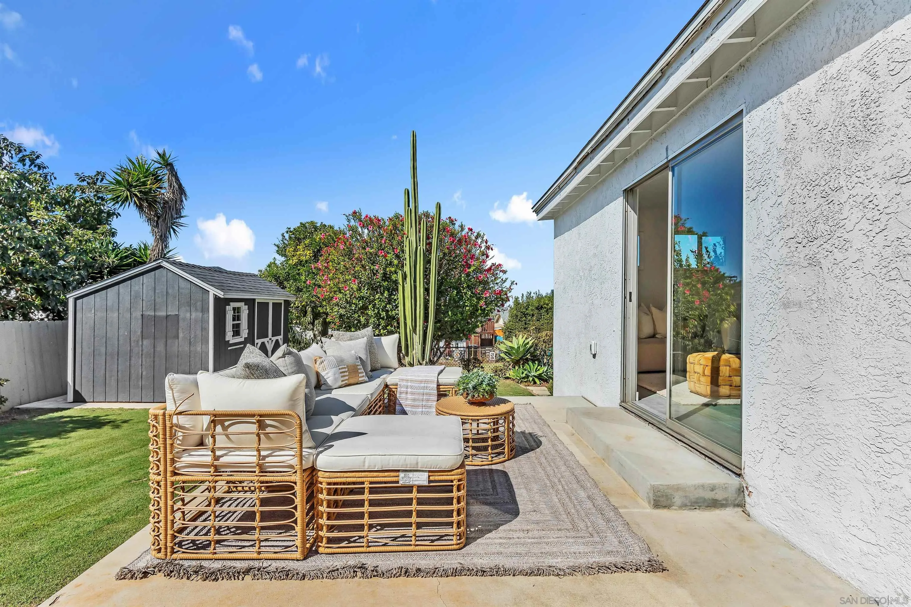 https://cdn.realtyfeed.com/cdn/127/260024091/a9bab8735eab80035f58c53ef130cc4b.webp