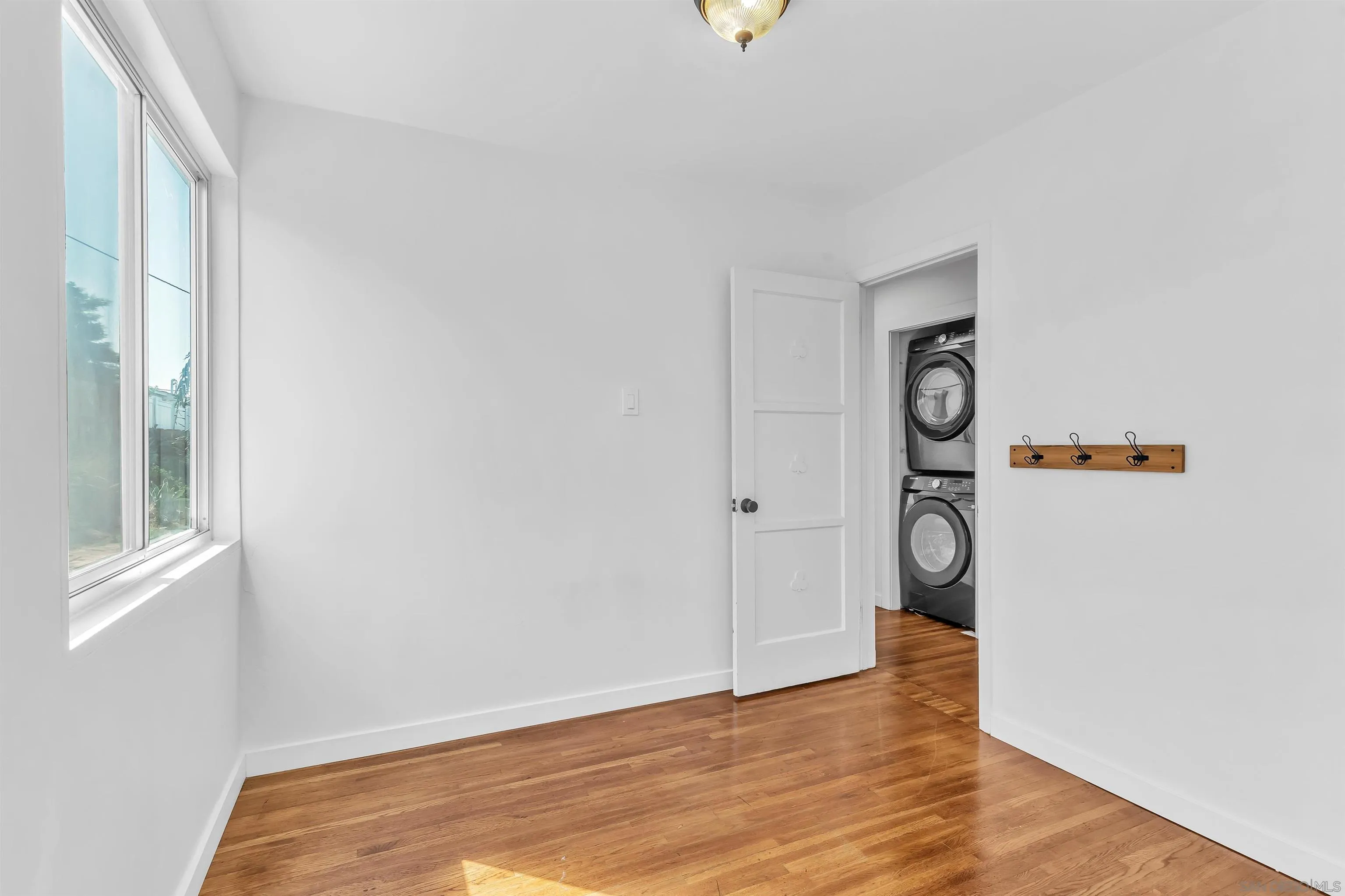 https://cdn.realtyfeed.com/cdn/127/260024091/eb262484eb94b56f7ea532576f69f48d.webp