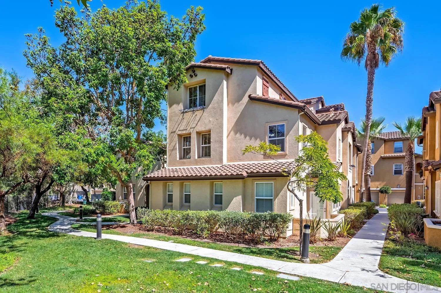 https://cdn.realtyfeed.com/cdn/127/260024092/2b8df43841590308f79bf8a9d7dae8de.webp
