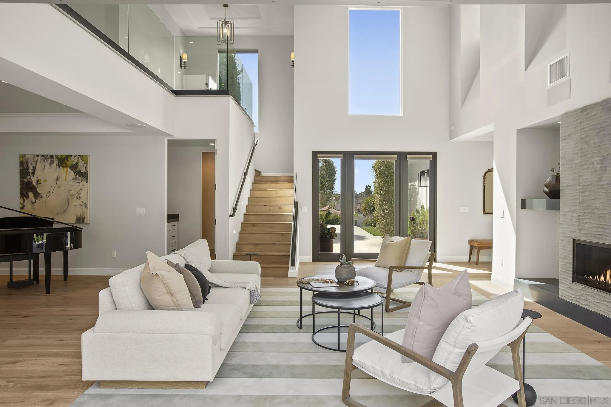 https://cdn.realtyfeed.com/cdn/127/260024097/e91f48bbe1eb663cc08623bdf472ee84.webp