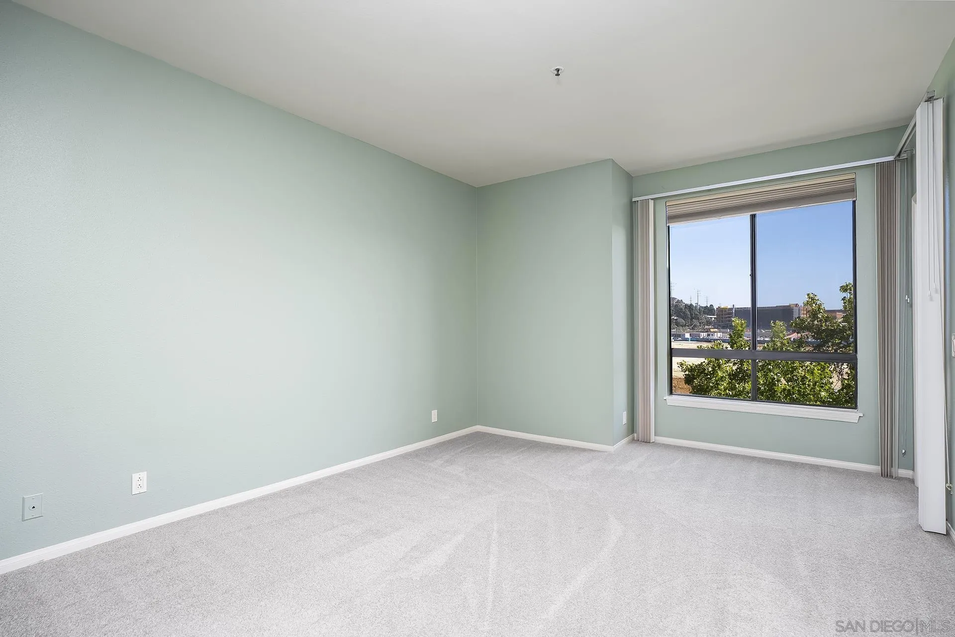 https://cdn.realtyfeed.com/cdn/127/260024099/85153c76fb6ad17ca93adefd23a2ba29.webp