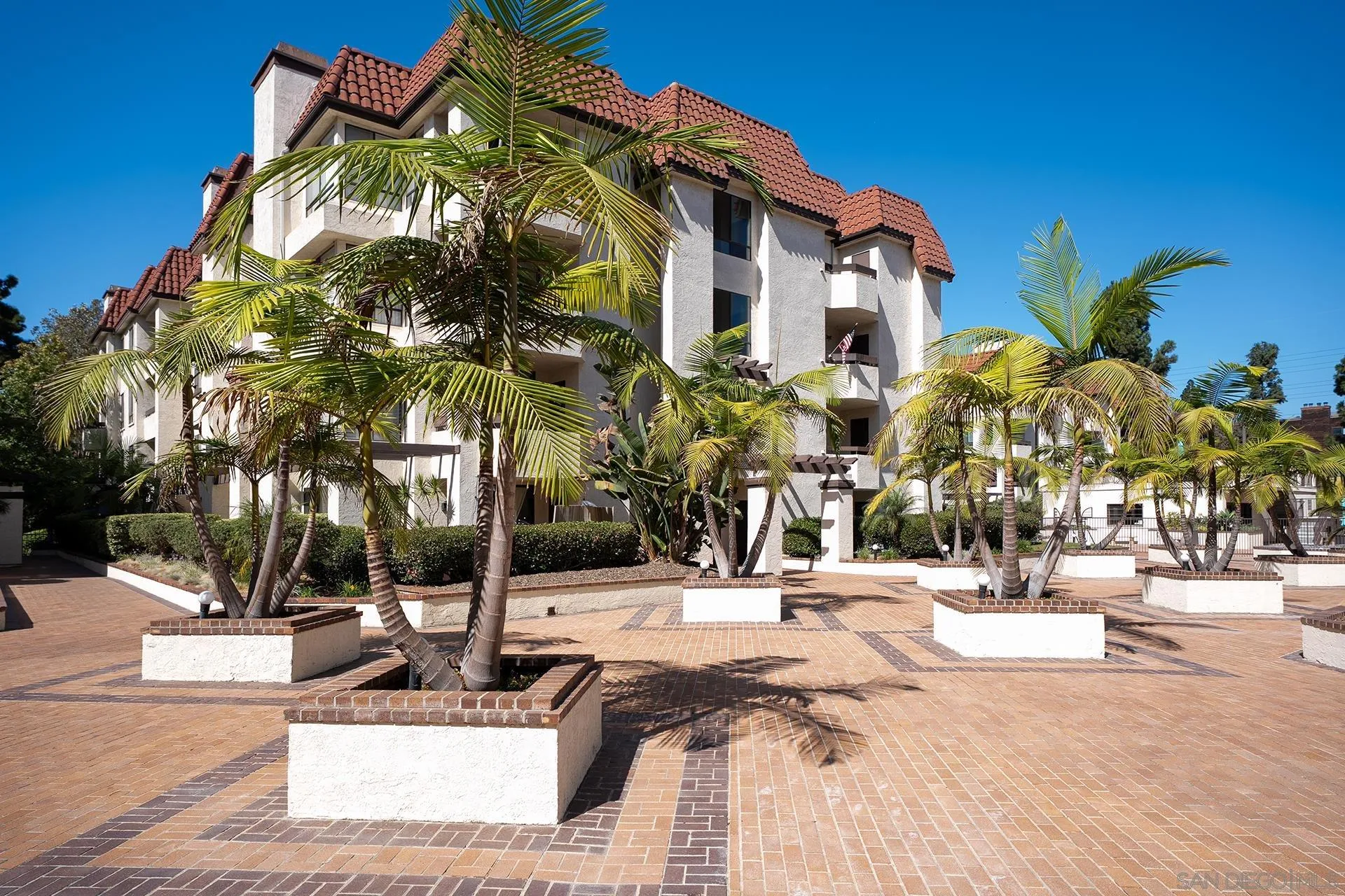 https://cdn.realtyfeed.com/cdn/127/260024099/9ed0cd8cc44a6197e6f30ede111f60ee.webp