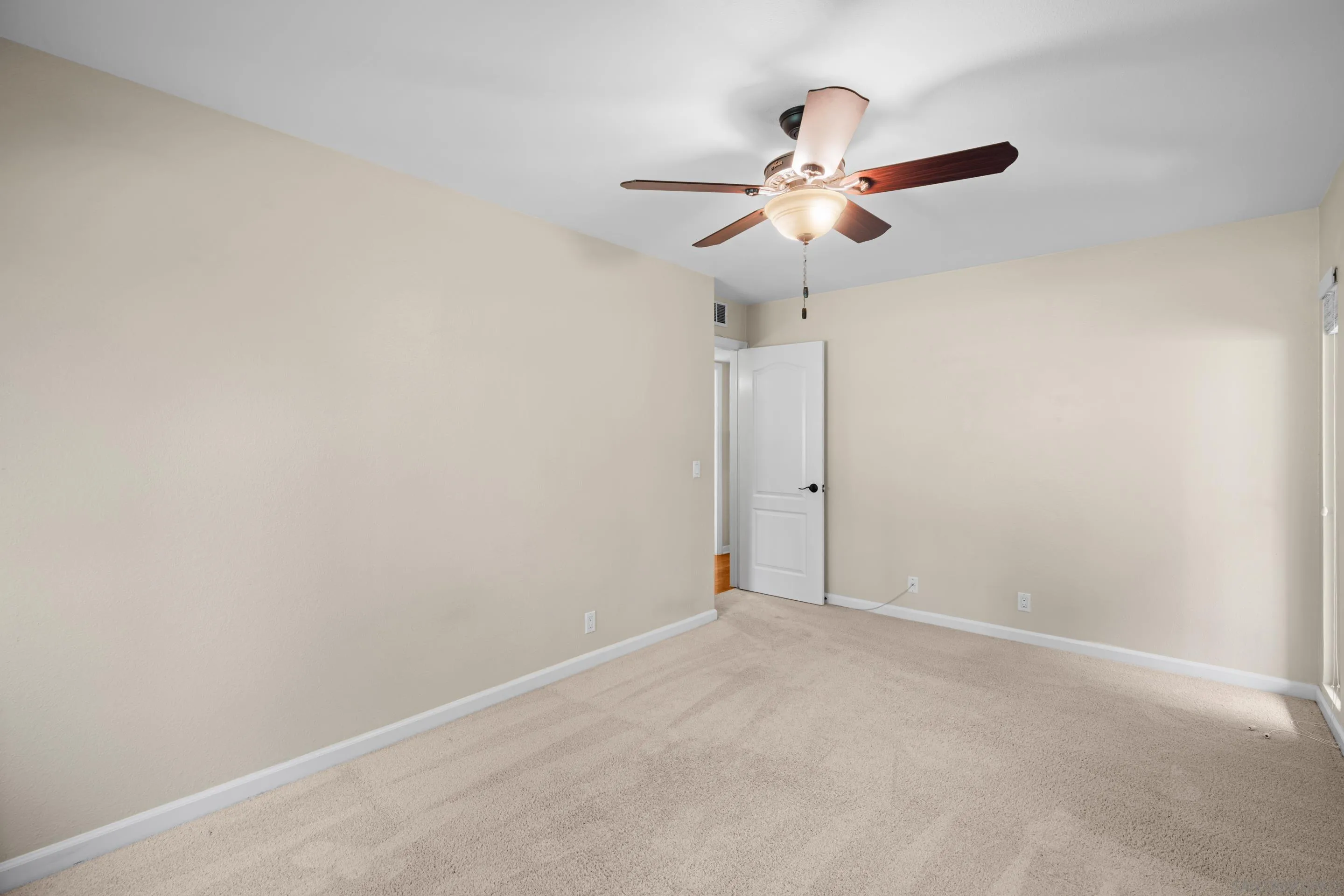 Photo #34: 2600241 Listing: Photo #34