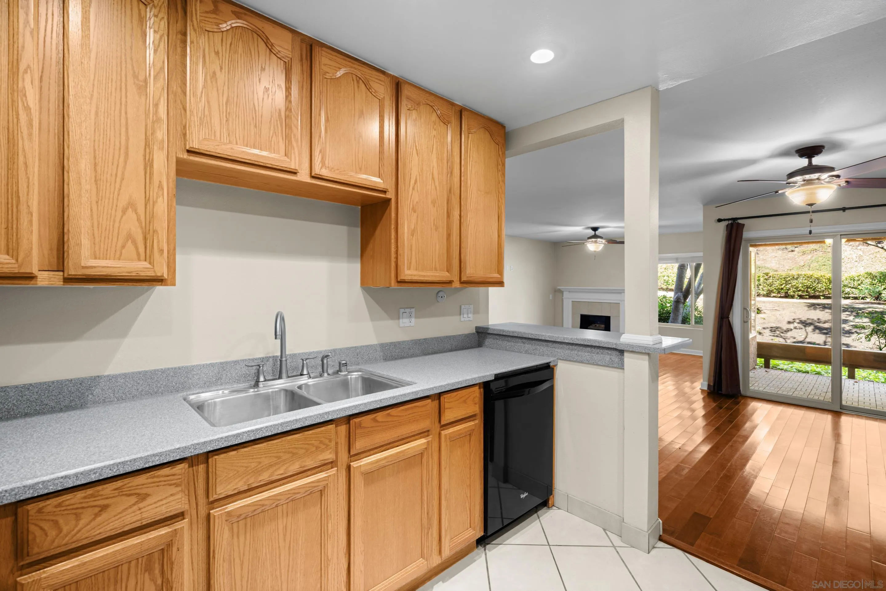 Photo #9: 2600241 Listing: Photo #9