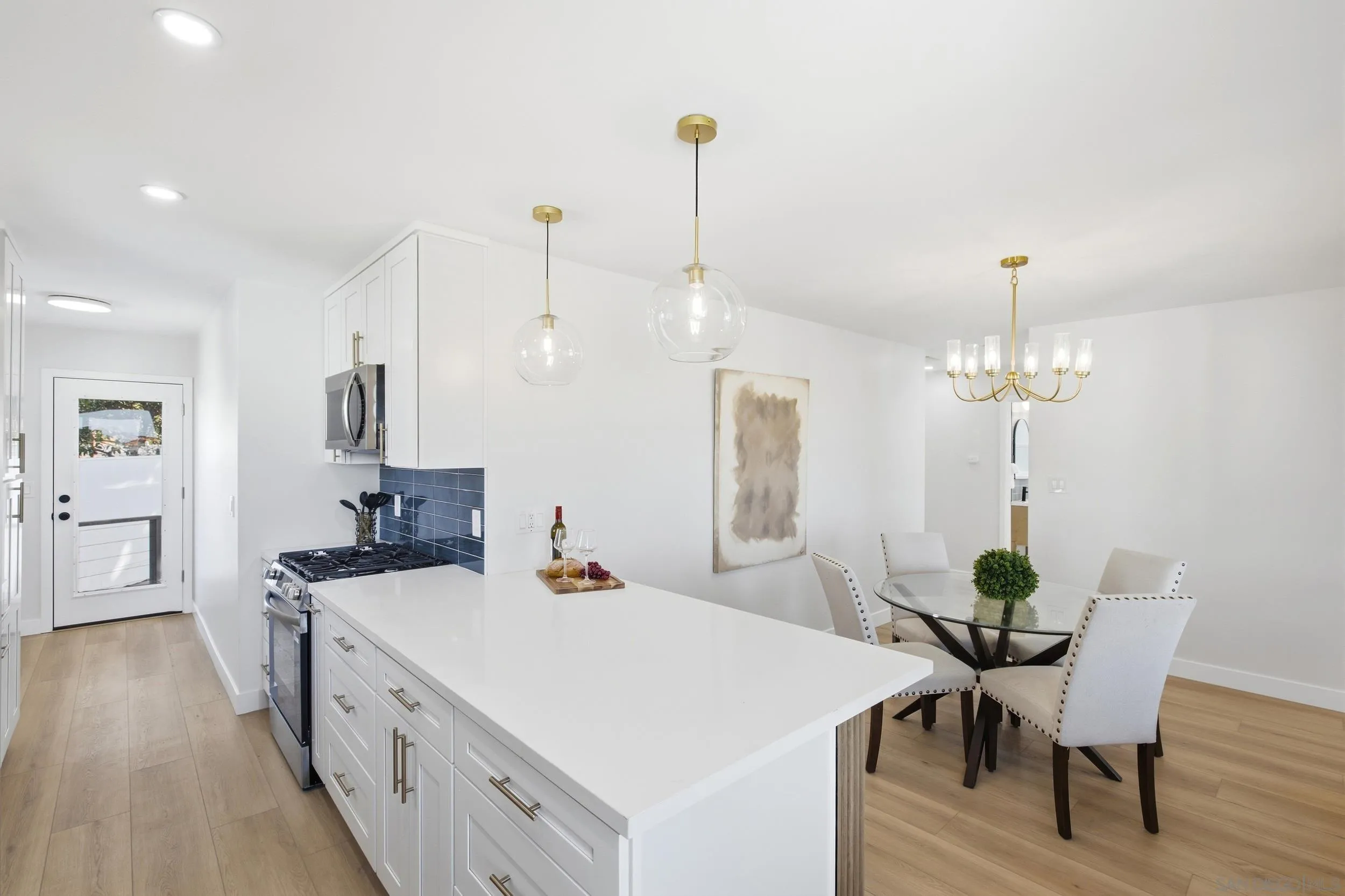 https://cdn.realtyfeed.com/cdn/127/260024102/1327102db9315d37f9680eb7bf060275.webp