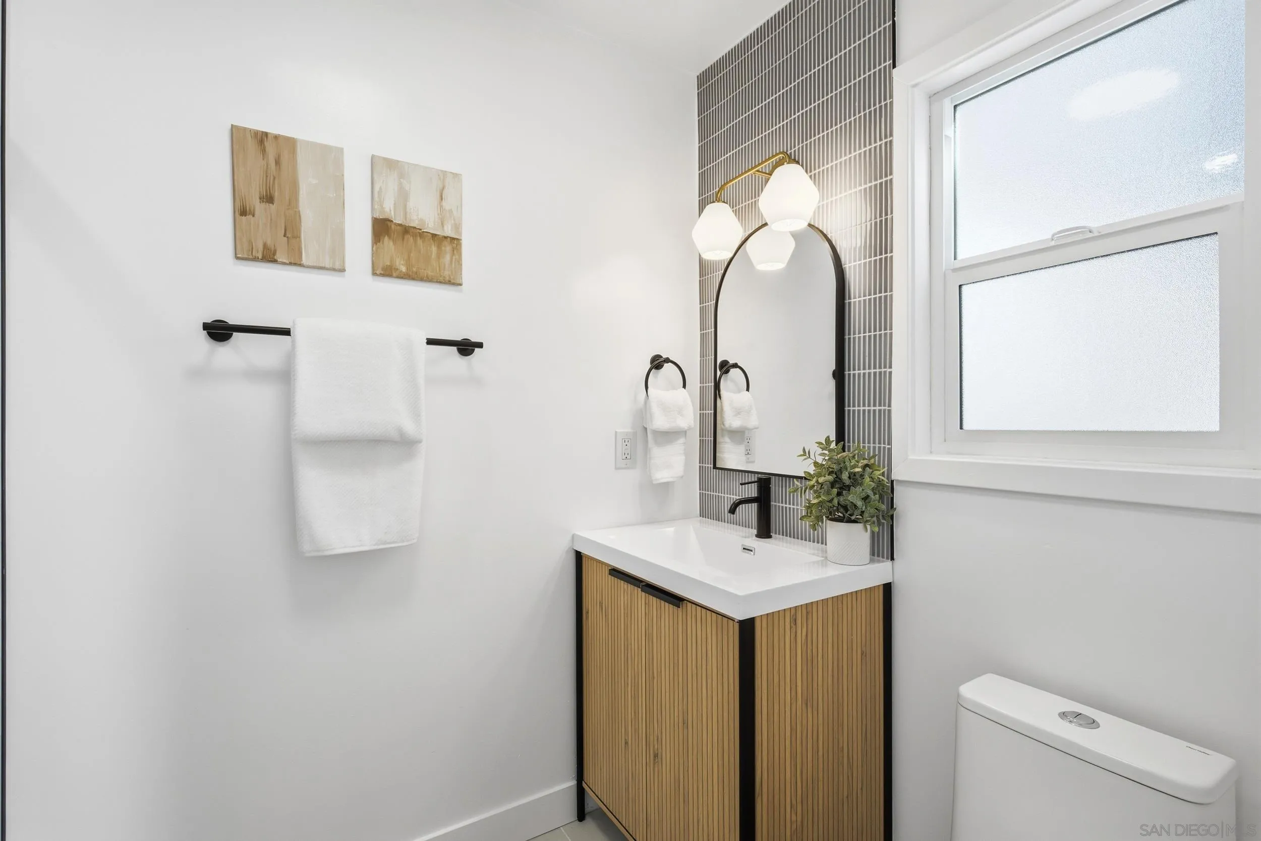 https://cdn.realtyfeed.com/cdn/127/260024102/535614487fd0d87c9a09cd8286df3158.webp