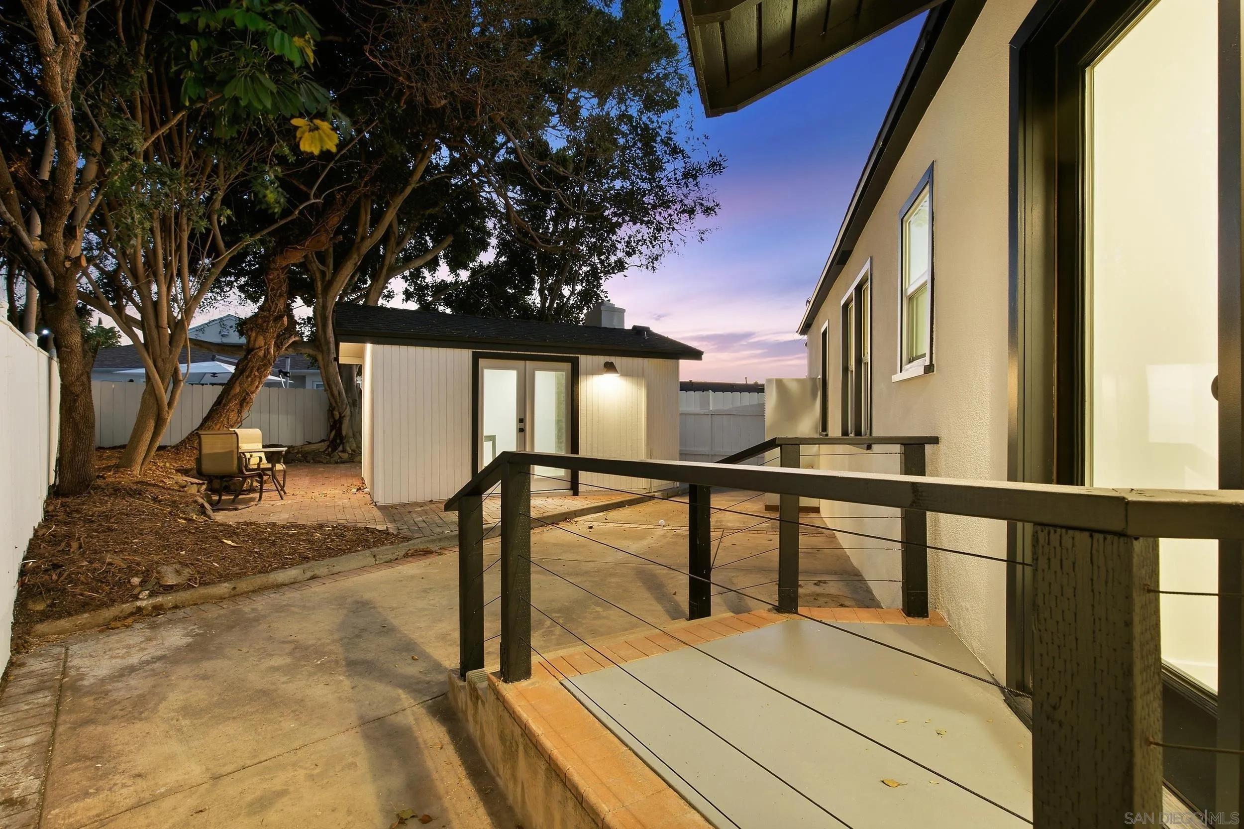 https://cdn.realtyfeed.com/cdn/127/260024102/c190eedb202e957d84cb73cd93b9792a.webp