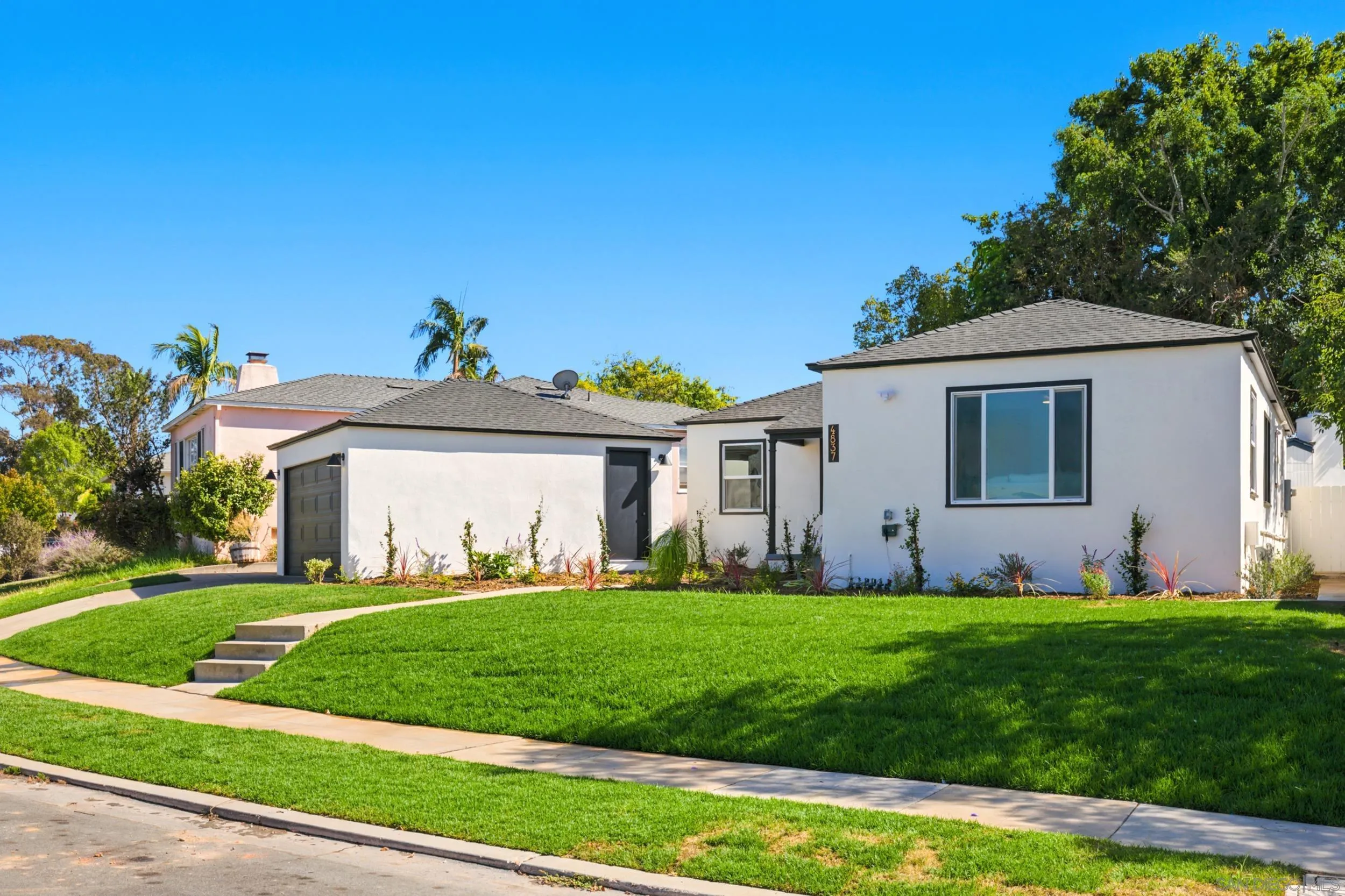 https://cdn.realtyfeed.com/cdn/127/260024102/cbfa1f7c06c3b115a3b2b009a0bb1f7f.webp