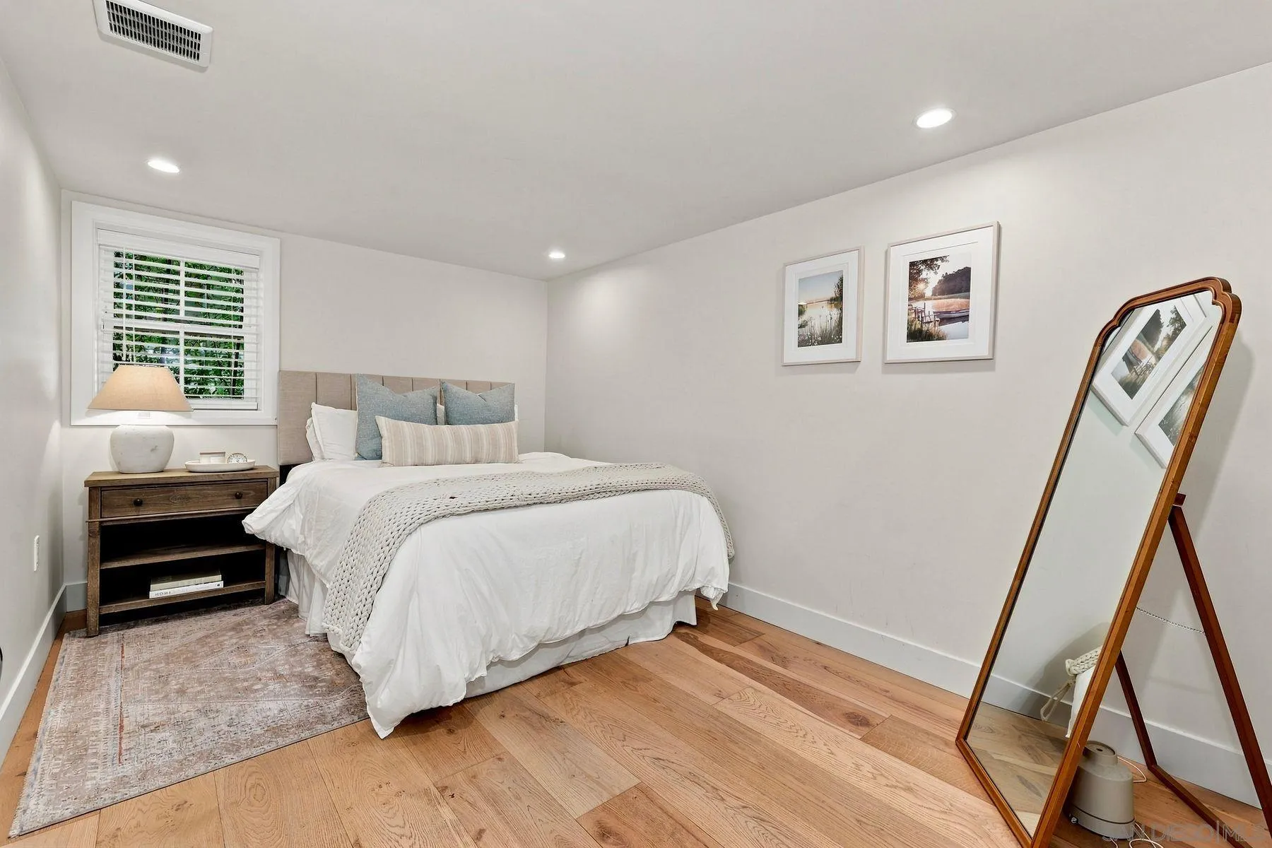 https://cdn.realtyfeed.com/cdn/127/260024105/5dedb5d93ea72e09fa312e60808ca222.webp