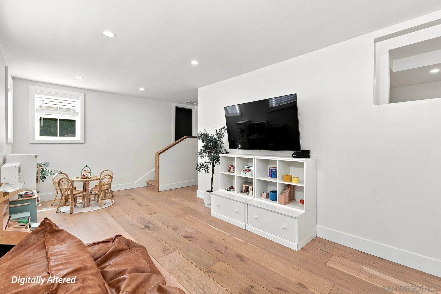 https://cdn.realtyfeed.com/cdn/127/260024105/65eb0a41551efd61c9f526f894bc9e73.webp