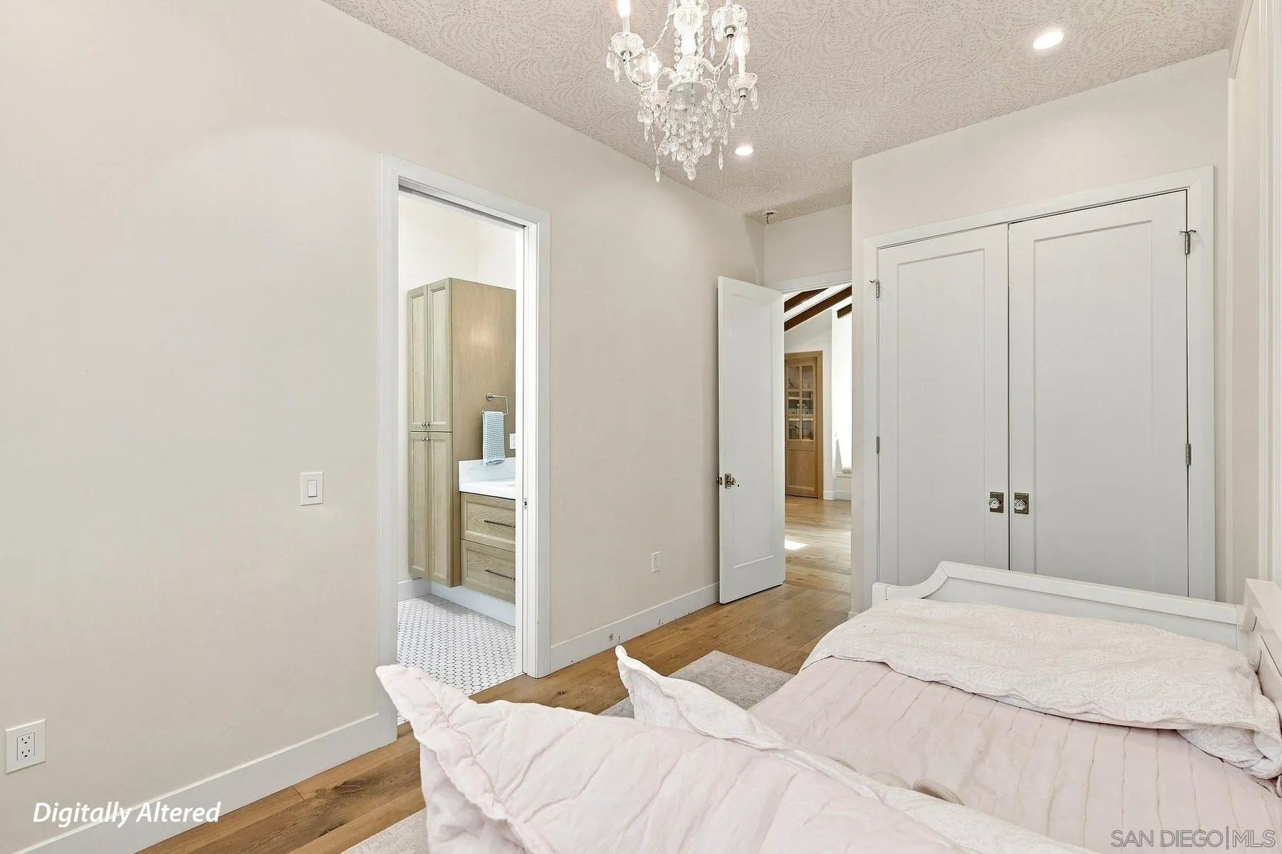 https://cdn.realtyfeed.com/cdn/127/260024105/660d7c36eb41f9a76e94b62cdbd3ab5f.webp