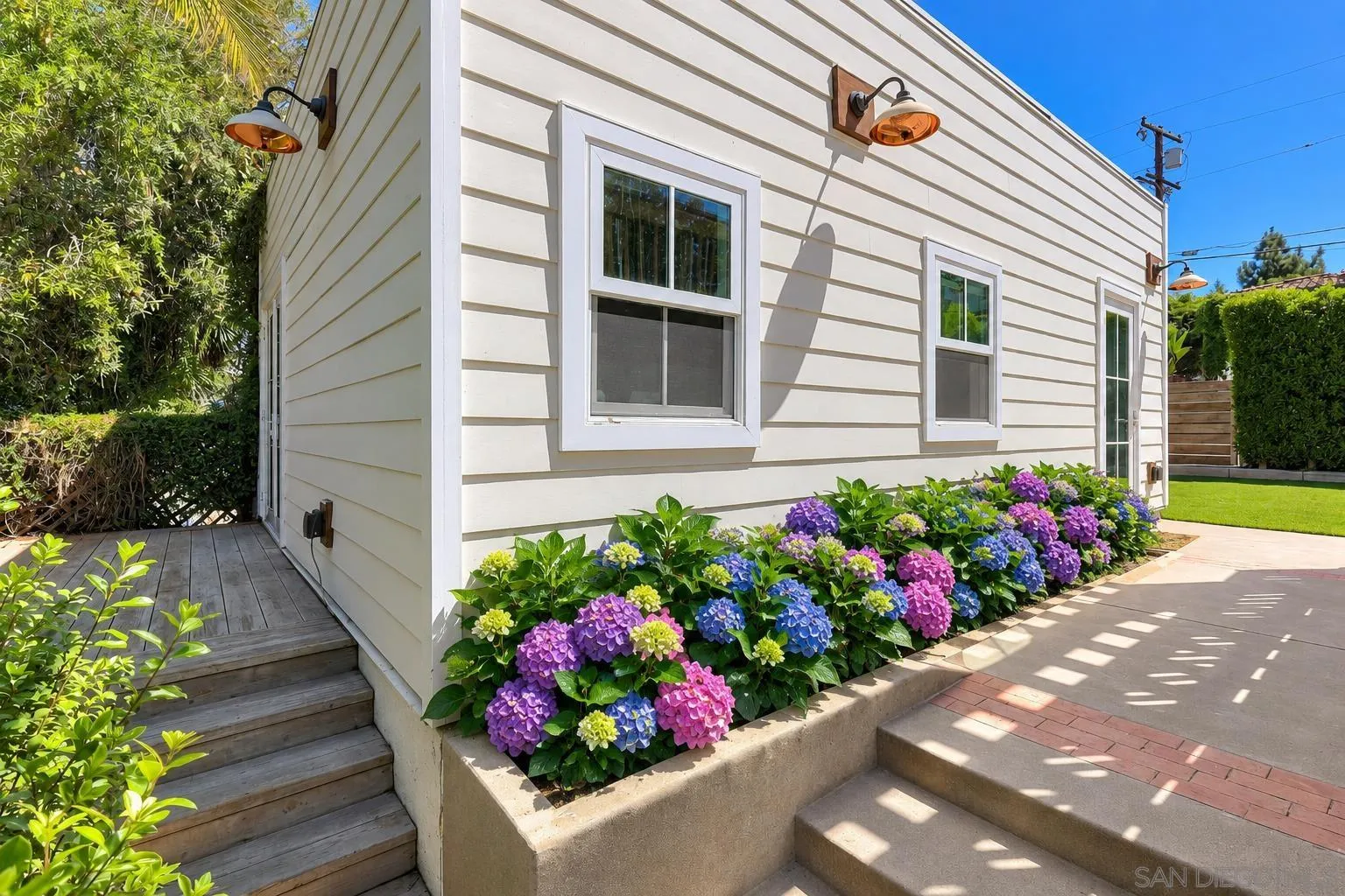 https://cdn.realtyfeed.com/cdn/127/260024105/7023c4d901b8b143b04161ea7c0d904d.webp