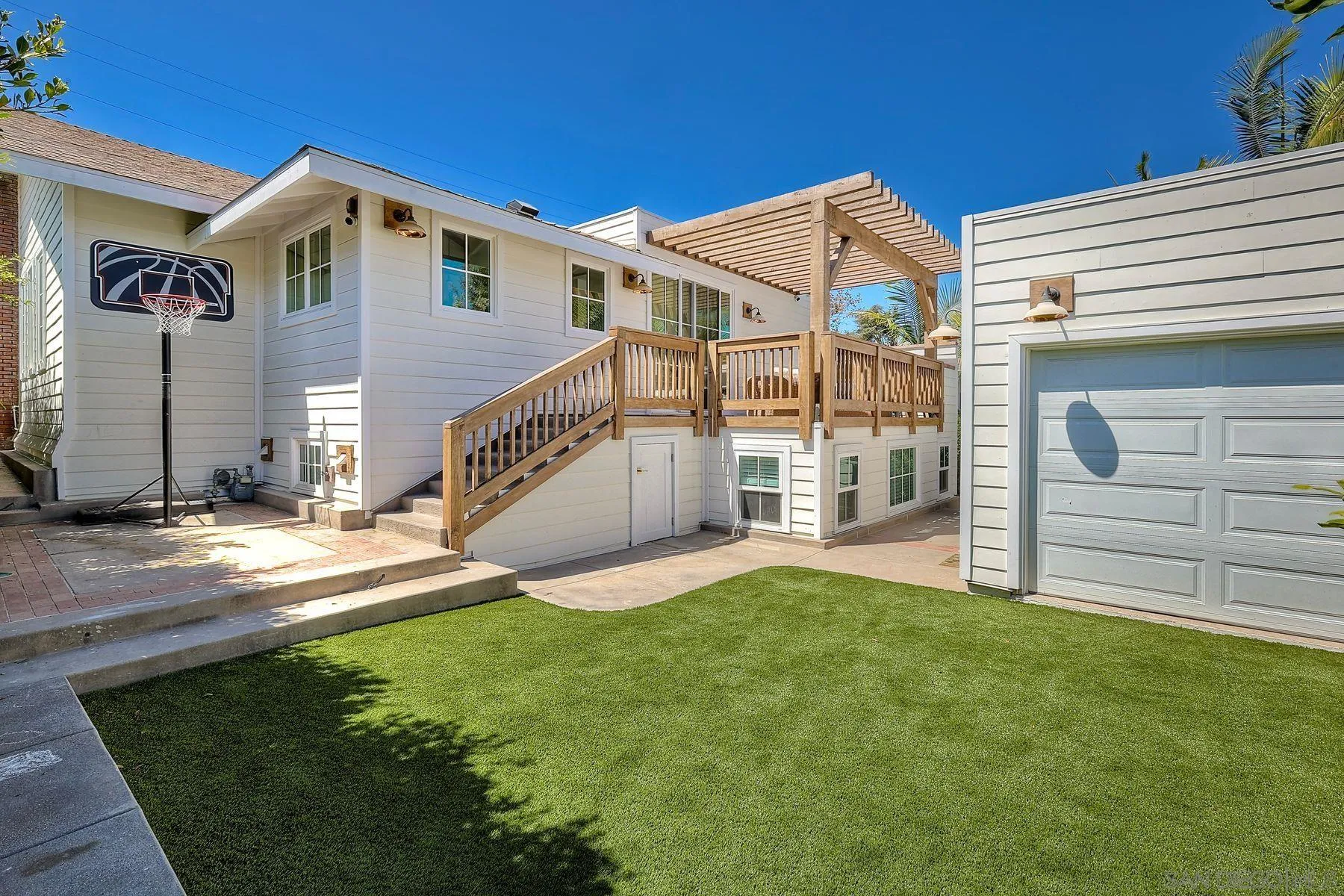 https://cdn.realtyfeed.com/cdn/127/260024105/74805836259f895df5d9738da2469b0a.webp