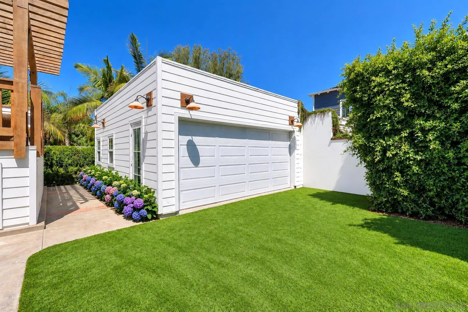 https://cdn.realtyfeed.com/cdn/127/260024105/e6f9ce31db1ce958cb3f04b9fec639cc.webp