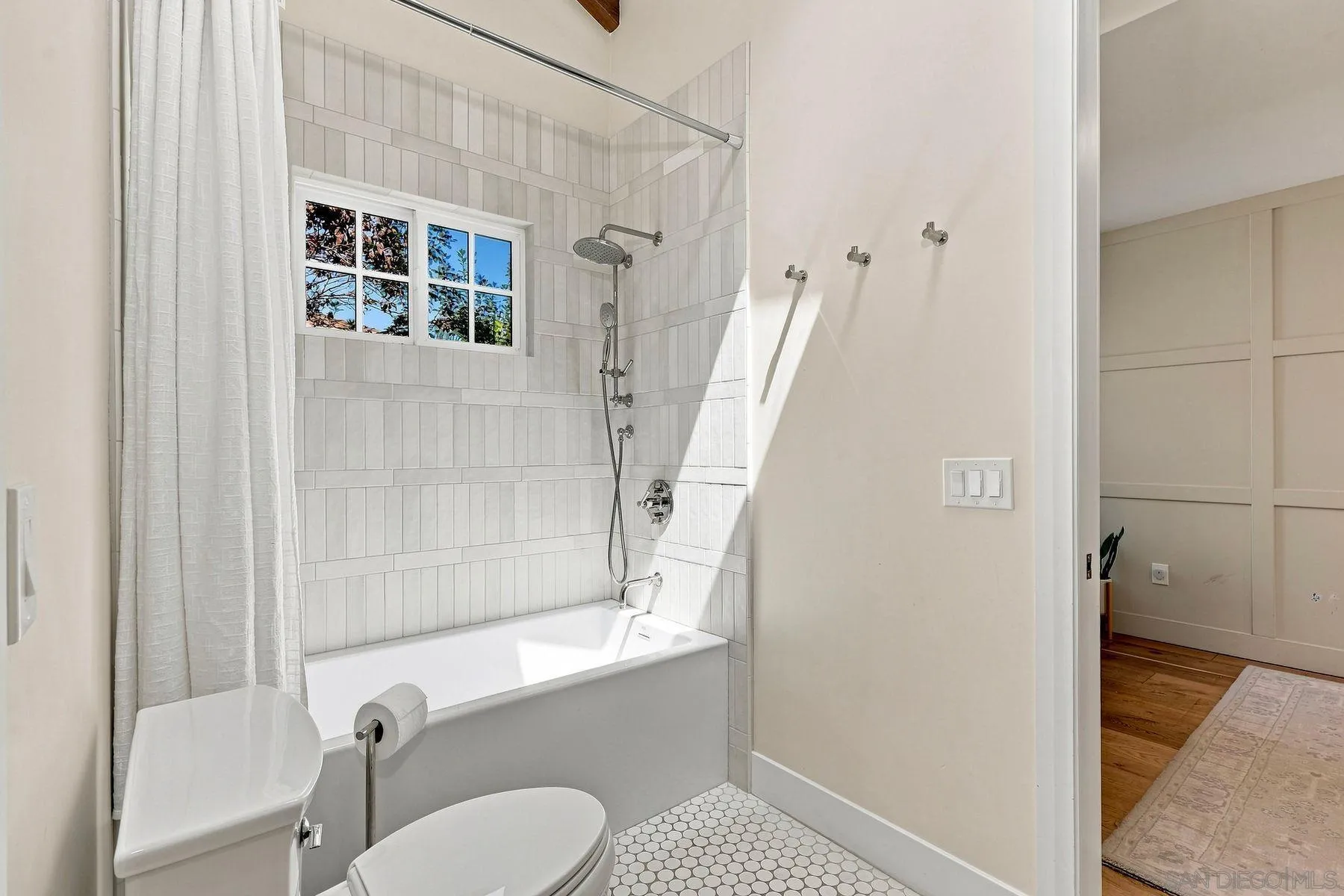 https://cdn.realtyfeed.com/cdn/127/260024105/f219ba8b91e899a744c0b0d062993b28.webp