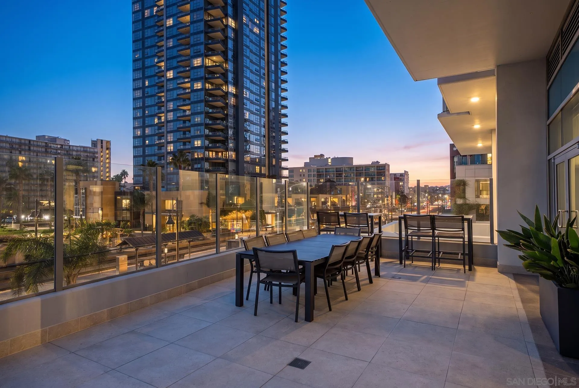 https://cdn.realtyfeed.com/cdn/127/260024112/02fa4ee6be2a6d02266dc6493408505b.webp