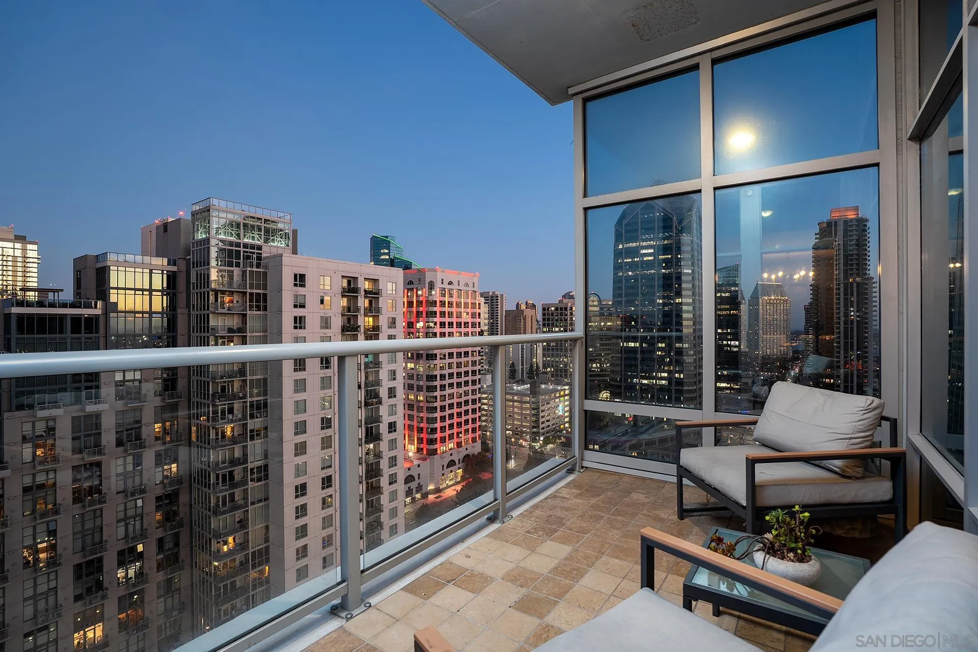 https://cdn.realtyfeed.com/cdn/127/260024112/d72476fa64c63966aea2c4a71104bd80.webp