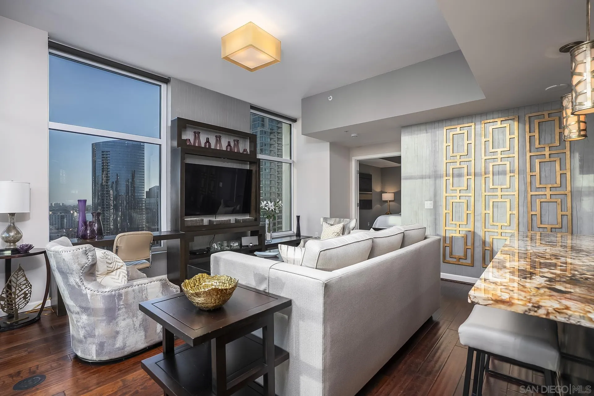 https://cdn.realtyfeed.com/cdn/127/260024112/d736a58ec57e6f79952ee0fc846eb5b4.webp