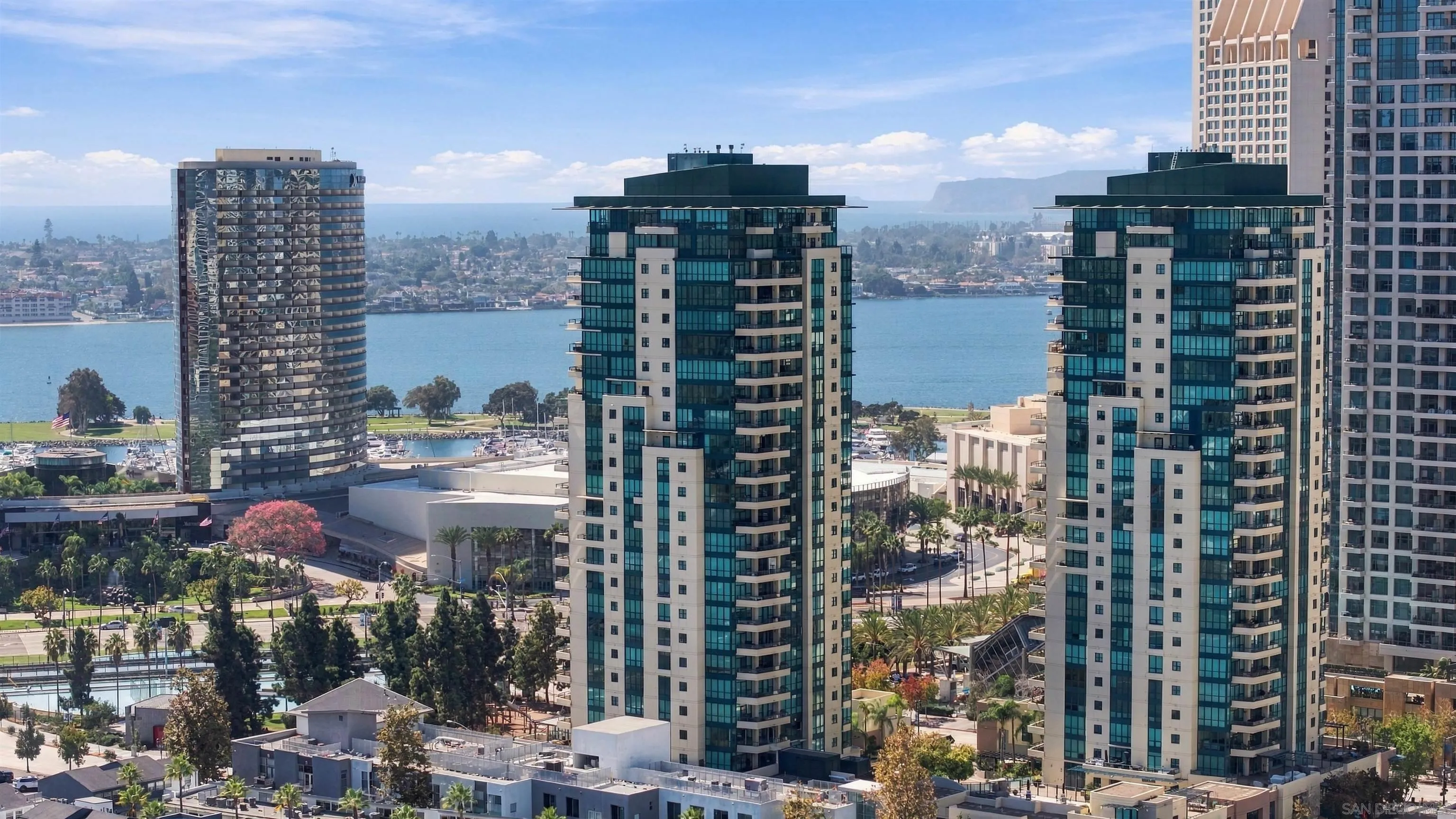 https://cdn.realtyfeed.com/cdn/127/260024113/5d960cbecff6082490423895cbbea0bc.webp