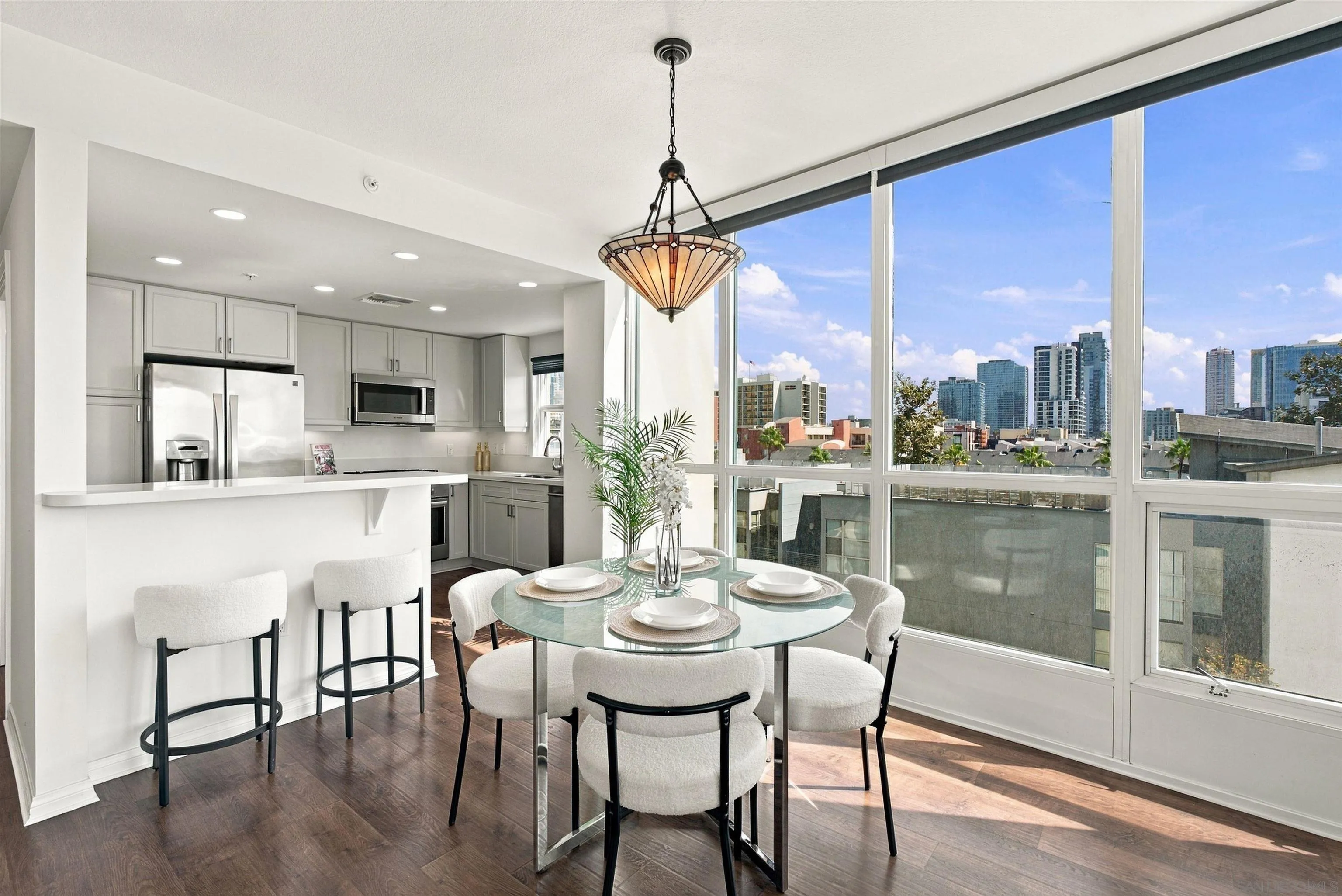 https://cdn.realtyfeed.com/cdn/127/260024113/7aac46477fdc8b3bba193dc6e9f2e02c.webp