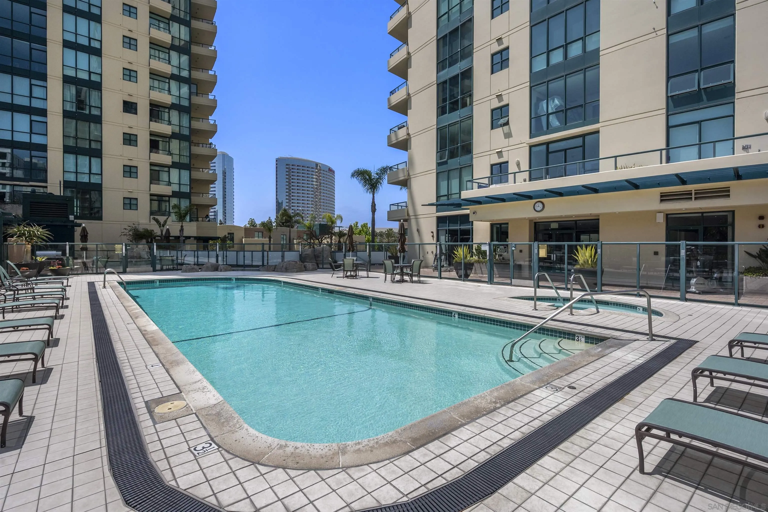 https://cdn.realtyfeed.com/cdn/127/260024113/ee7534872eb3a43c3bd73b1127174aea.webp