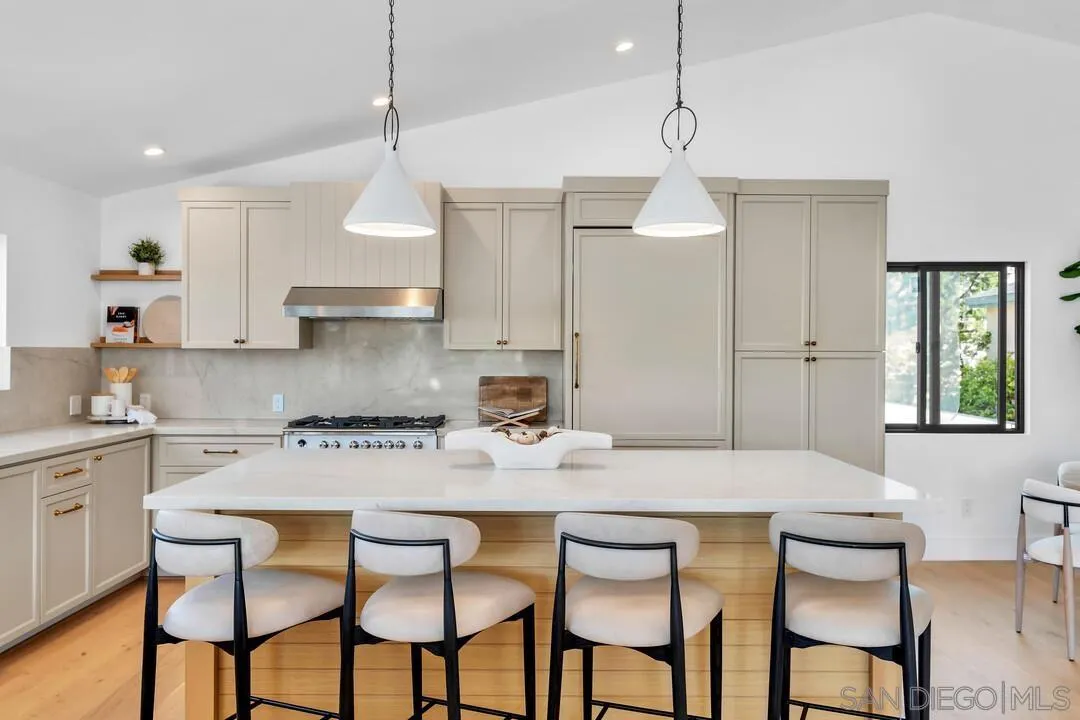 https://cdn.realtyfeed.com/cdn/127/260024116/3a071316a3bf92d1a9789ea38f01364a.webp