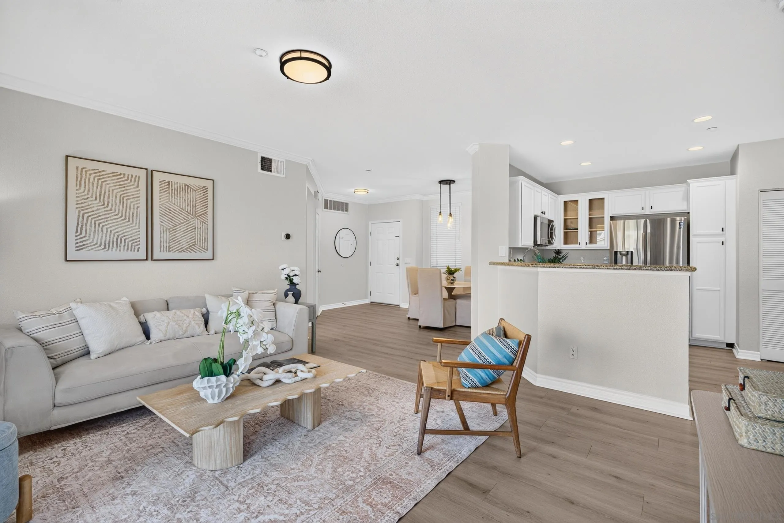 https://cdn.realtyfeed.com/cdn/127/260024120/078fc65fa5bf482dcb0526affd2c8851.webp