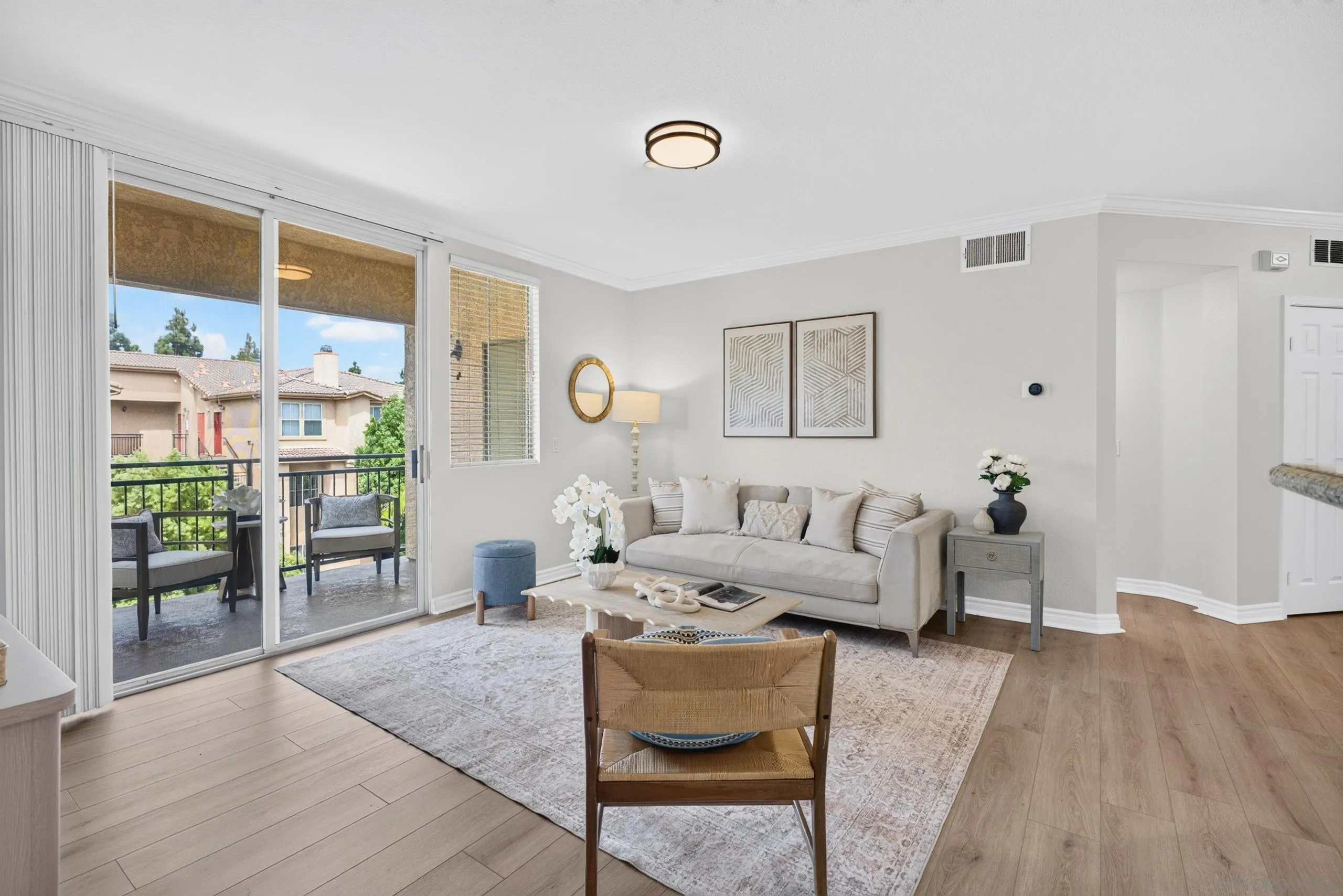 https://cdn.realtyfeed.com/cdn/127/260024120/39b23a8dabfb5a54247e460ce5aeee40.webp