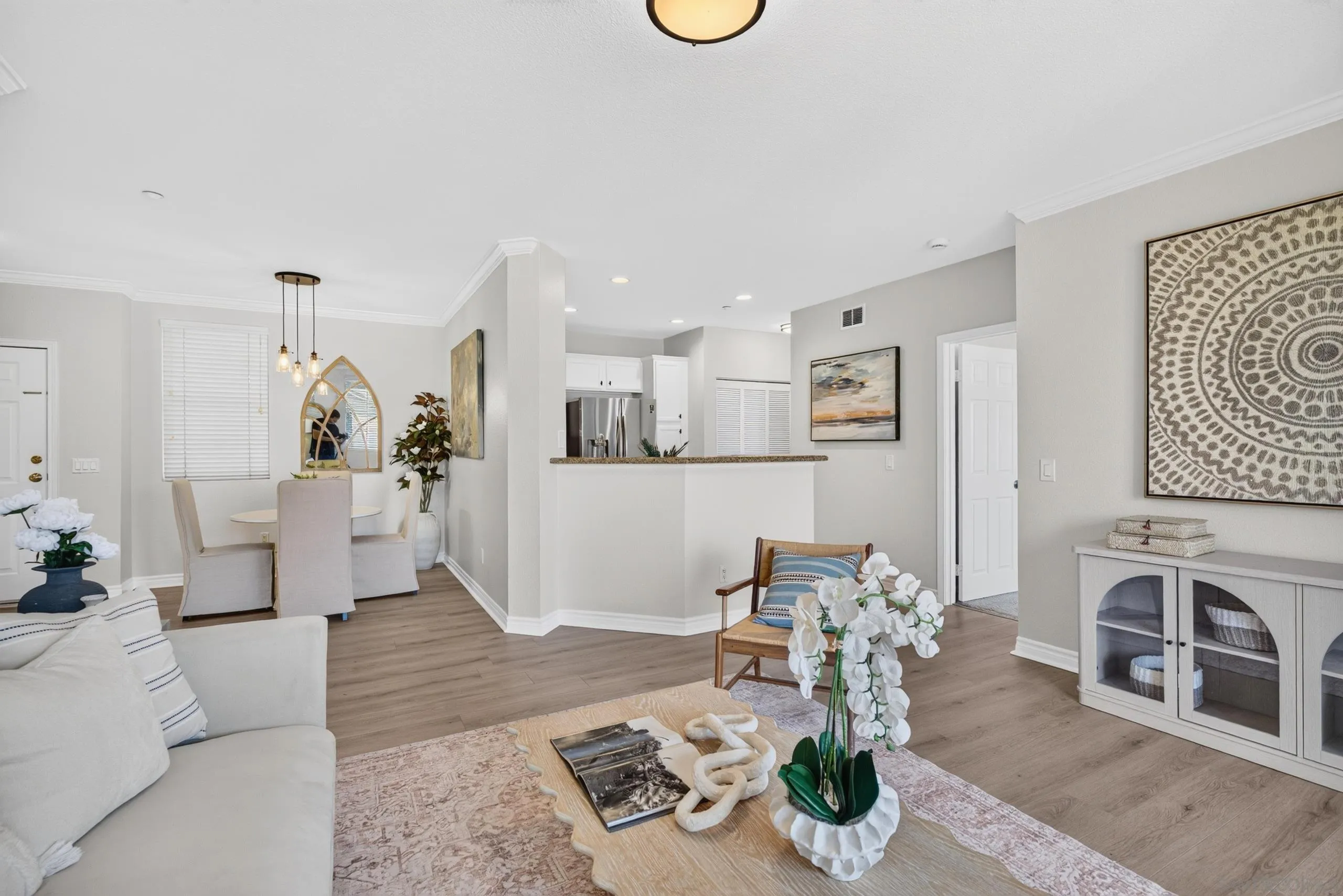 https://cdn.realtyfeed.com/cdn/127/260024120/8943f611d0d20802beca4e408531f5ba.webp