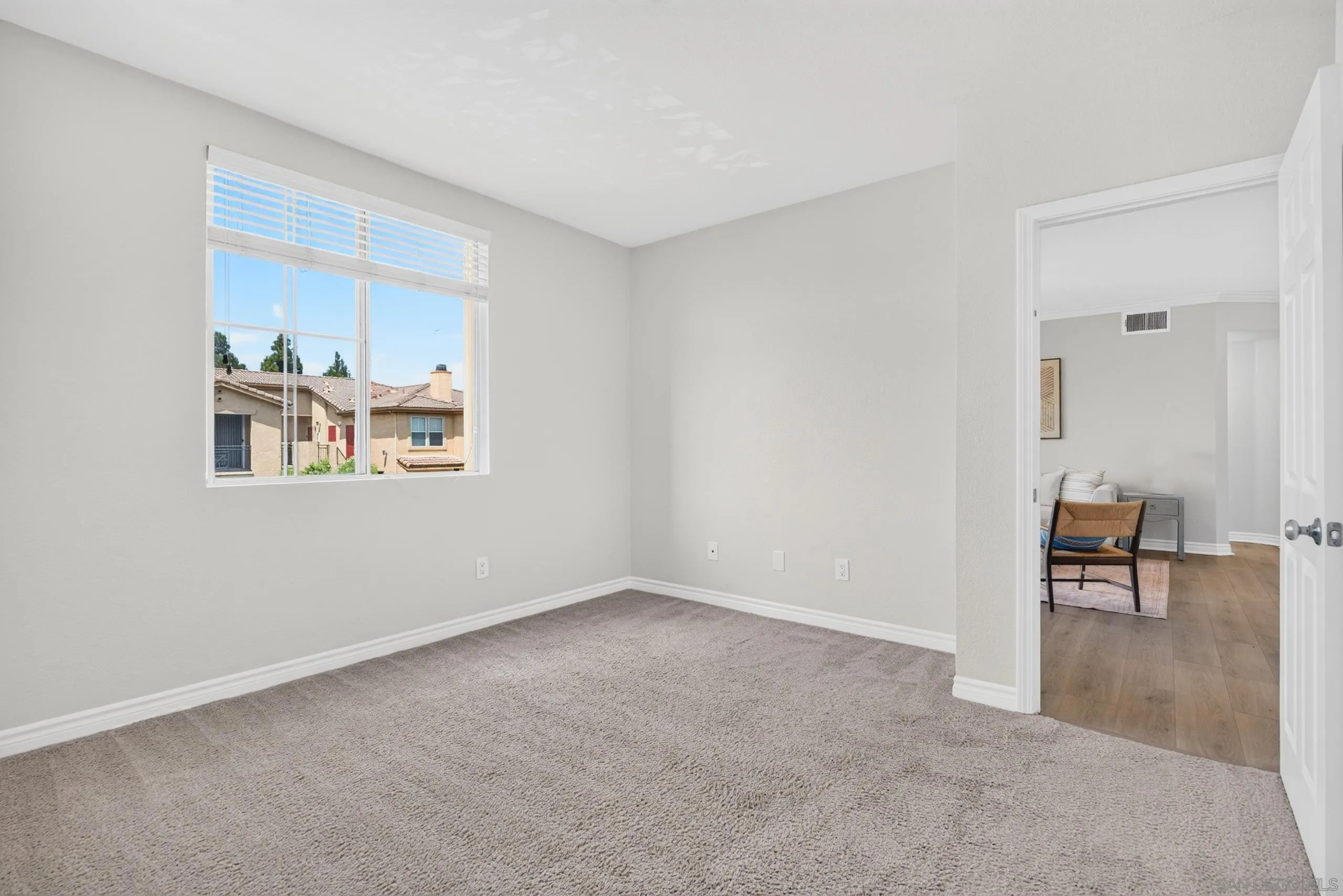https://cdn.realtyfeed.com/cdn/127/260024120/bced9655c8a0baee0252d29eb63697f8.webp
