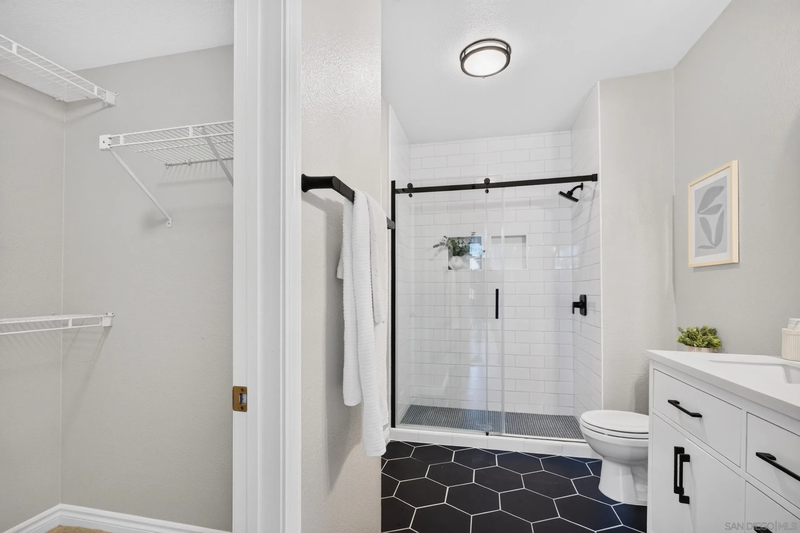 https://cdn.realtyfeed.com/cdn/127/260024120/e4b3dd6ed0b3342385cf1ad421895822.webp