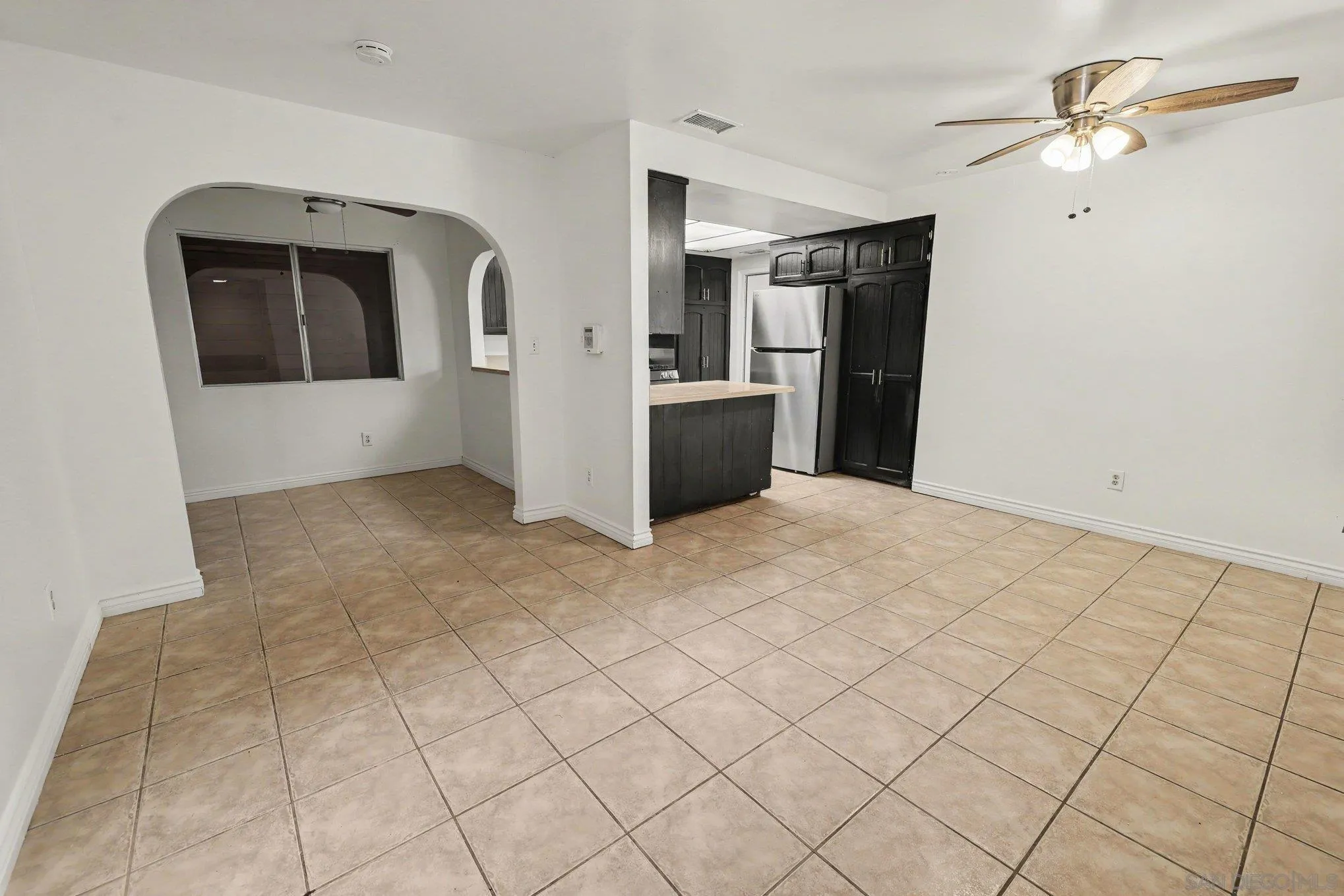 https://cdn.realtyfeed.com/cdn/127/260024128/1a67179273c82c936fc00ee430c9bdec.webp