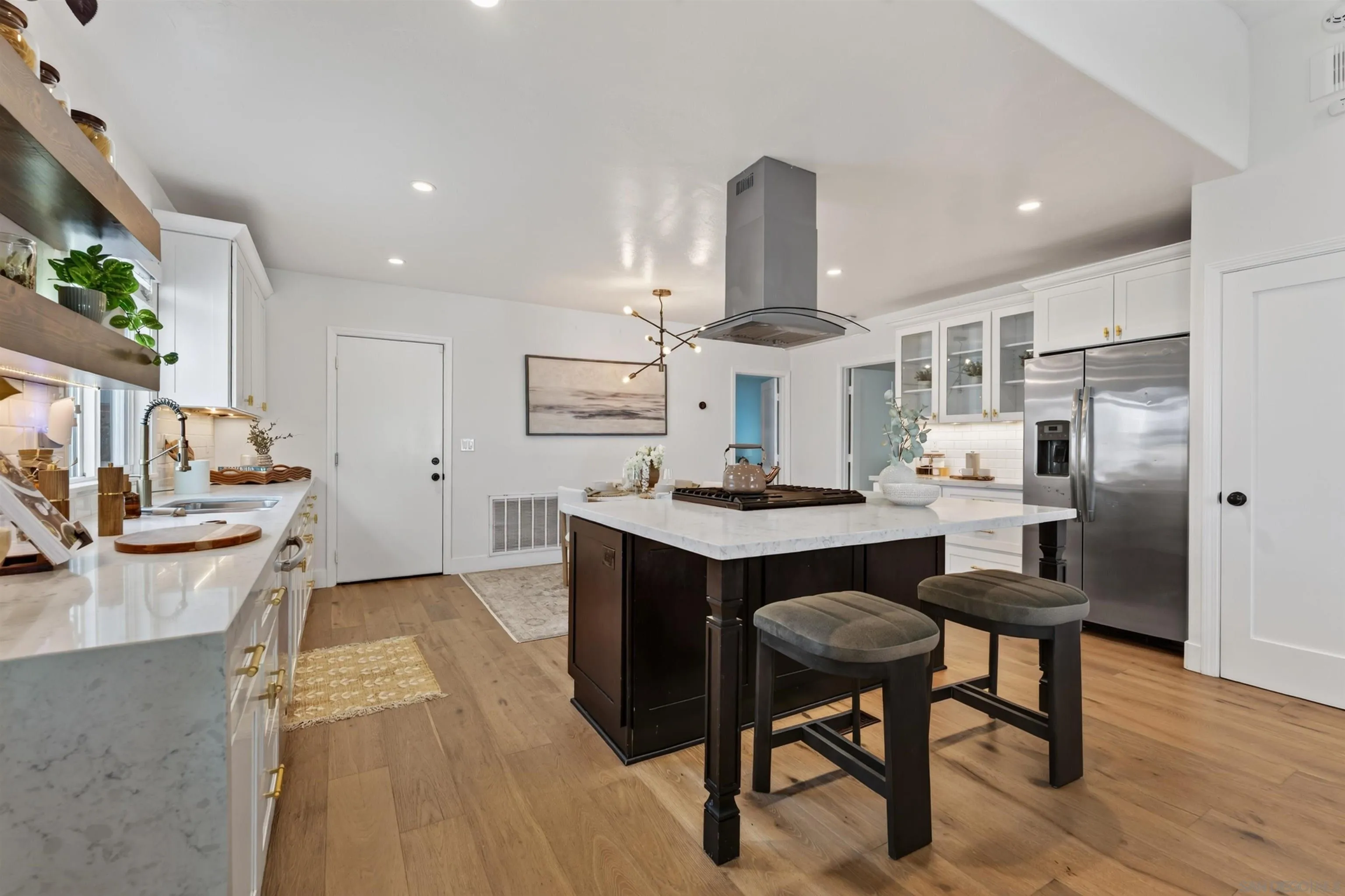 https://cdn.realtyfeed.com/cdn/127/260024134/421c307482d2617824cca03c7eefd811.webp