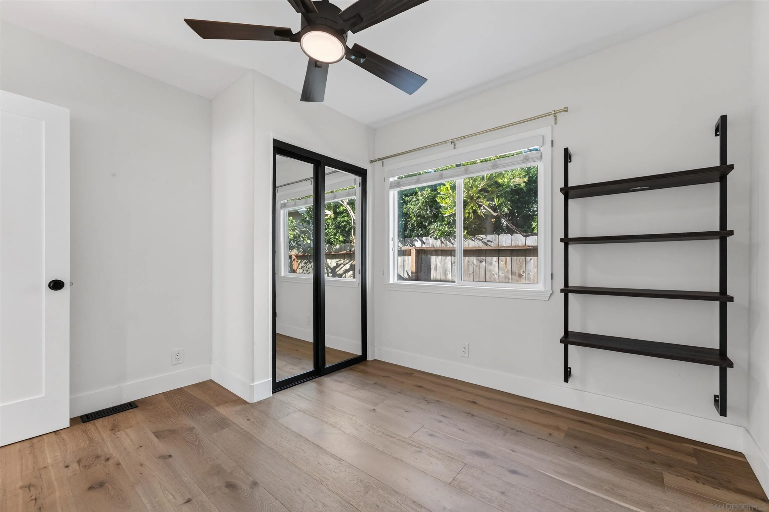 https://cdn.realtyfeed.com/cdn/127/260024134/9b64e4664f650acd87daea67b1e75d1d.webp