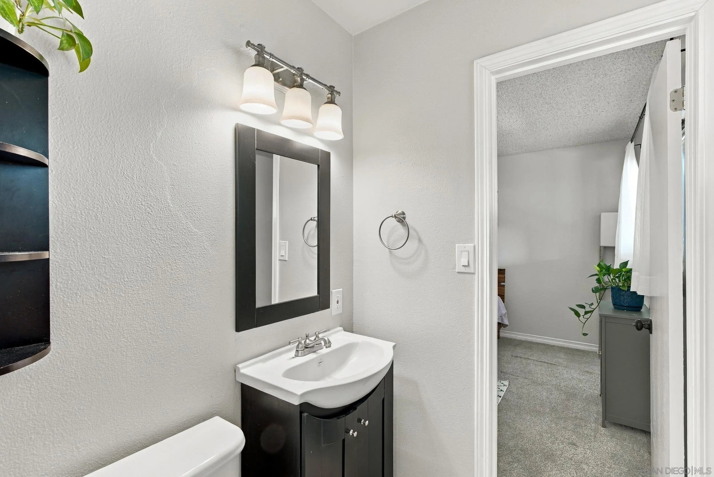 https://cdn.realtyfeed.com/cdn/127/260024149/1f0d19c78c7b17f1c2dc2474ac0d5905.webp