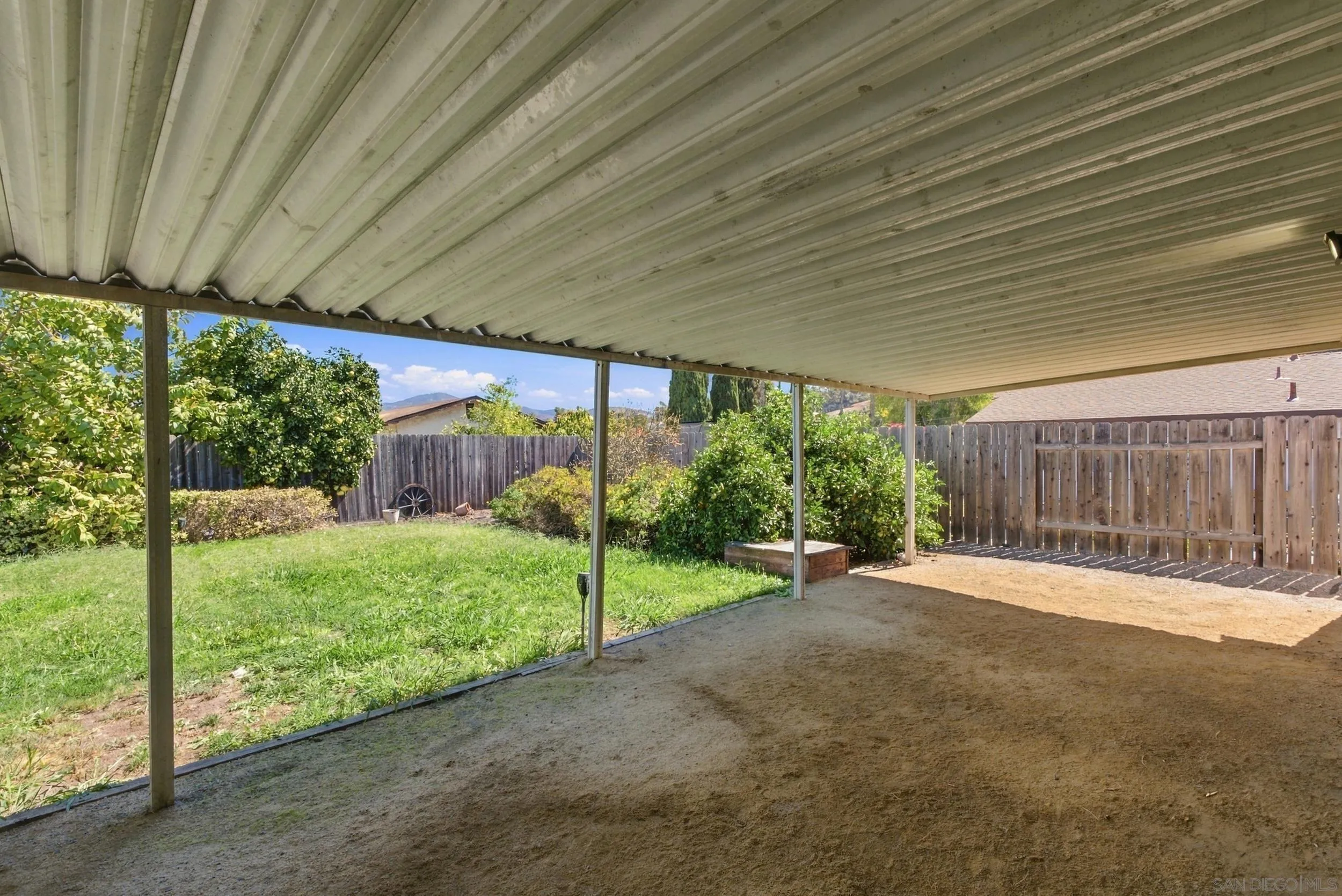 https://cdn.realtyfeed.com/cdn/127/260024149/ce0d4a177cb5e59bd7e5064e76a19567.webp