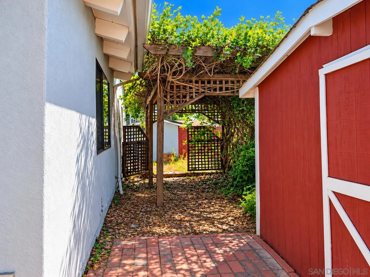 https://cdn.realtyfeed.com/cdn/127/260024153/071a0103c262a7ca8eddd7280f110a07.webp