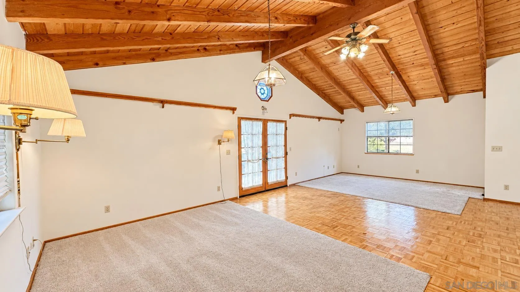 https://cdn.realtyfeed.com/cdn/127/260024153/40e25b4913afb6bff83003d0f005be54.webp