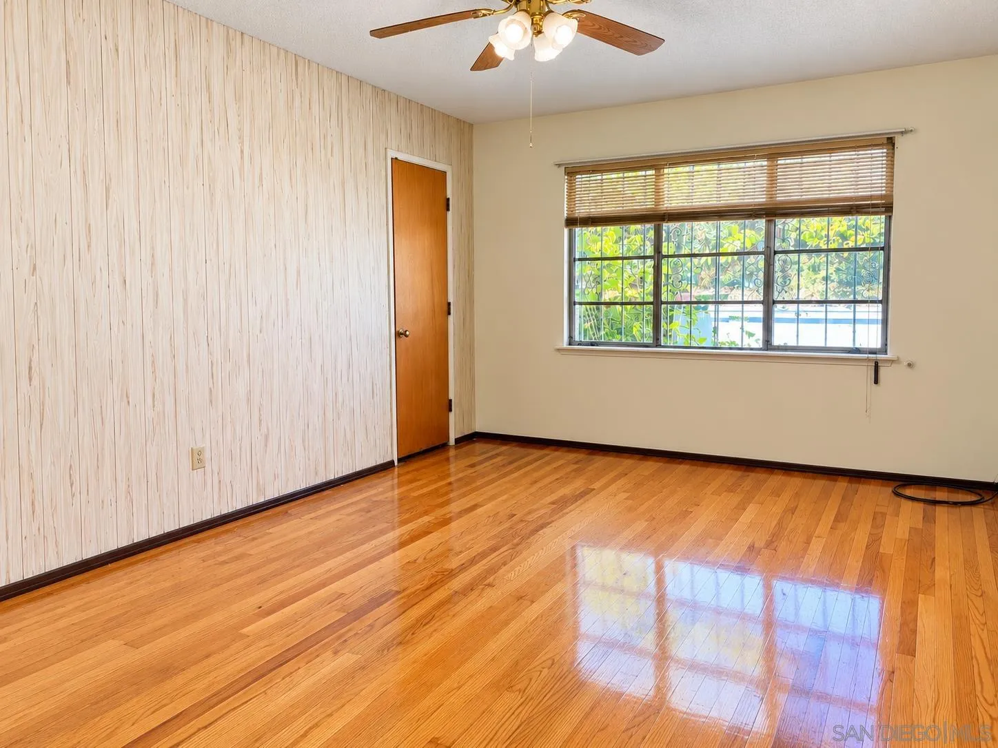https://cdn.realtyfeed.com/cdn/127/260024153/553355dd83b2e15be79a1eaa962afdc0.webp
