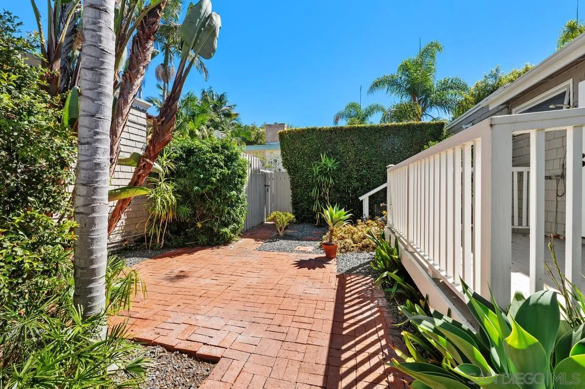 https://cdn.realtyfeed.com/cdn/127/260024160/391b8344994ab2252b1d3a6899d7c844.webp