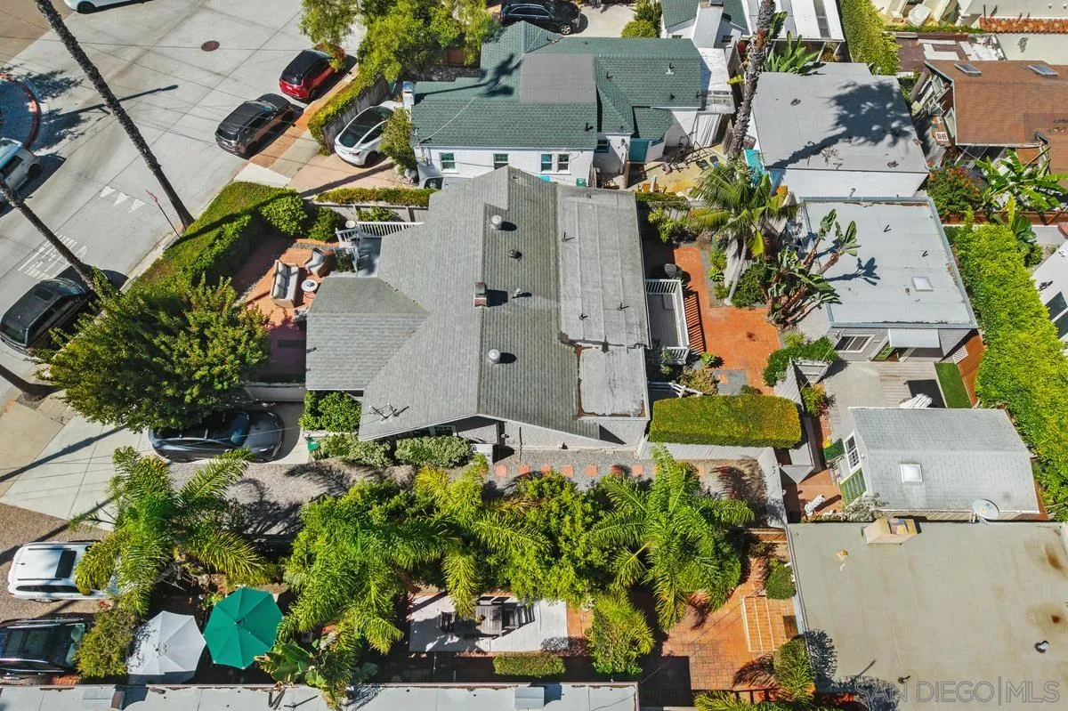 https://cdn.realtyfeed.com/cdn/127/260024160/3c0530d5ae92abc0200cd9795af39198.webp
