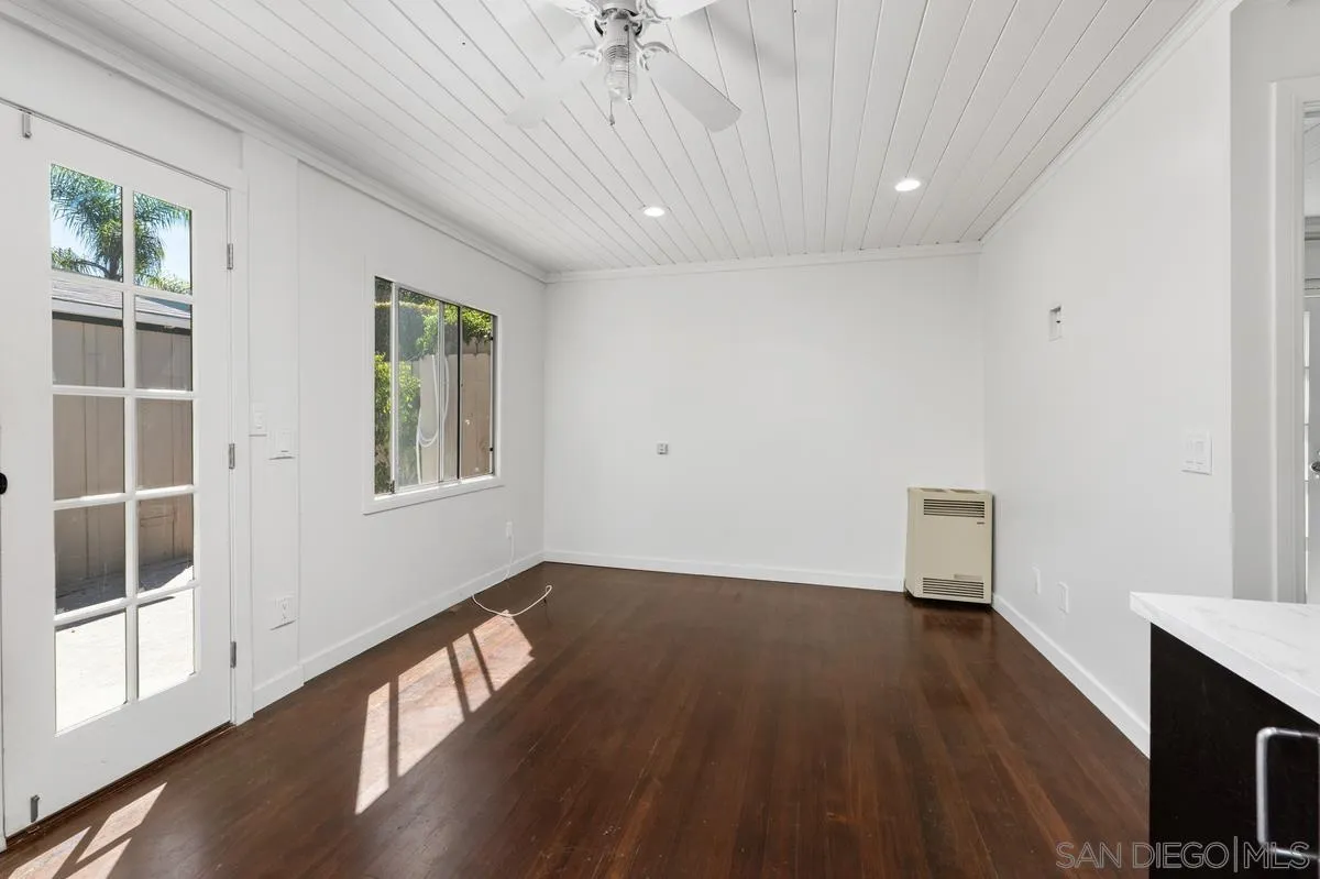 https://cdn.realtyfeed.com/cdn/127/260024160/54cb4f1522c5659d456de217a867b460.webp