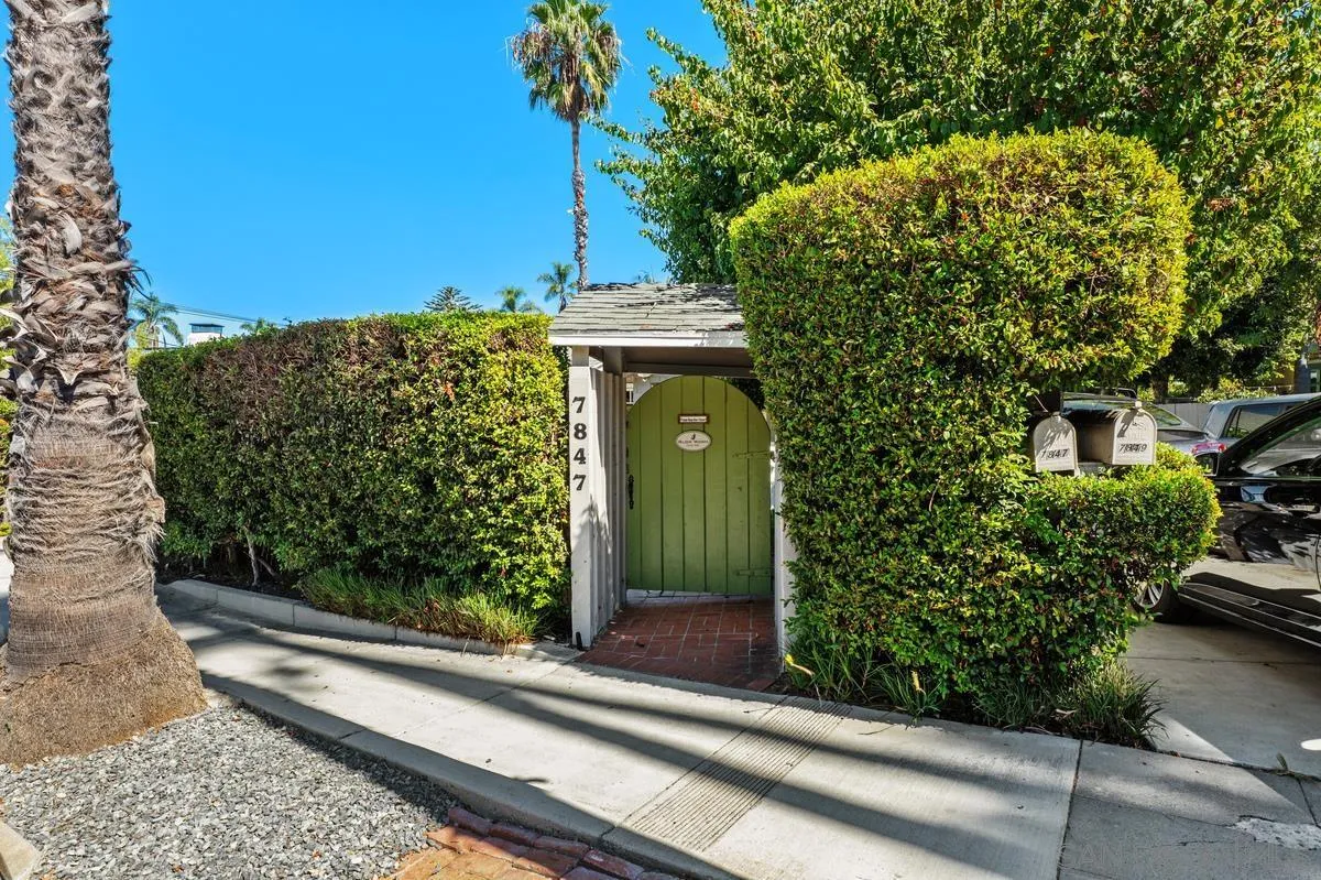 https://cdn.realtyfeed.com/cdn/127/260024160/8c71563e0038a8b6bdabd3d910984811.webp