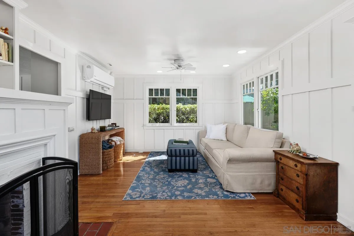 https://cdn.realtyfeed.com/cdn/127/260024160/97694d773b93c71ddaf96a8586bba163.webp