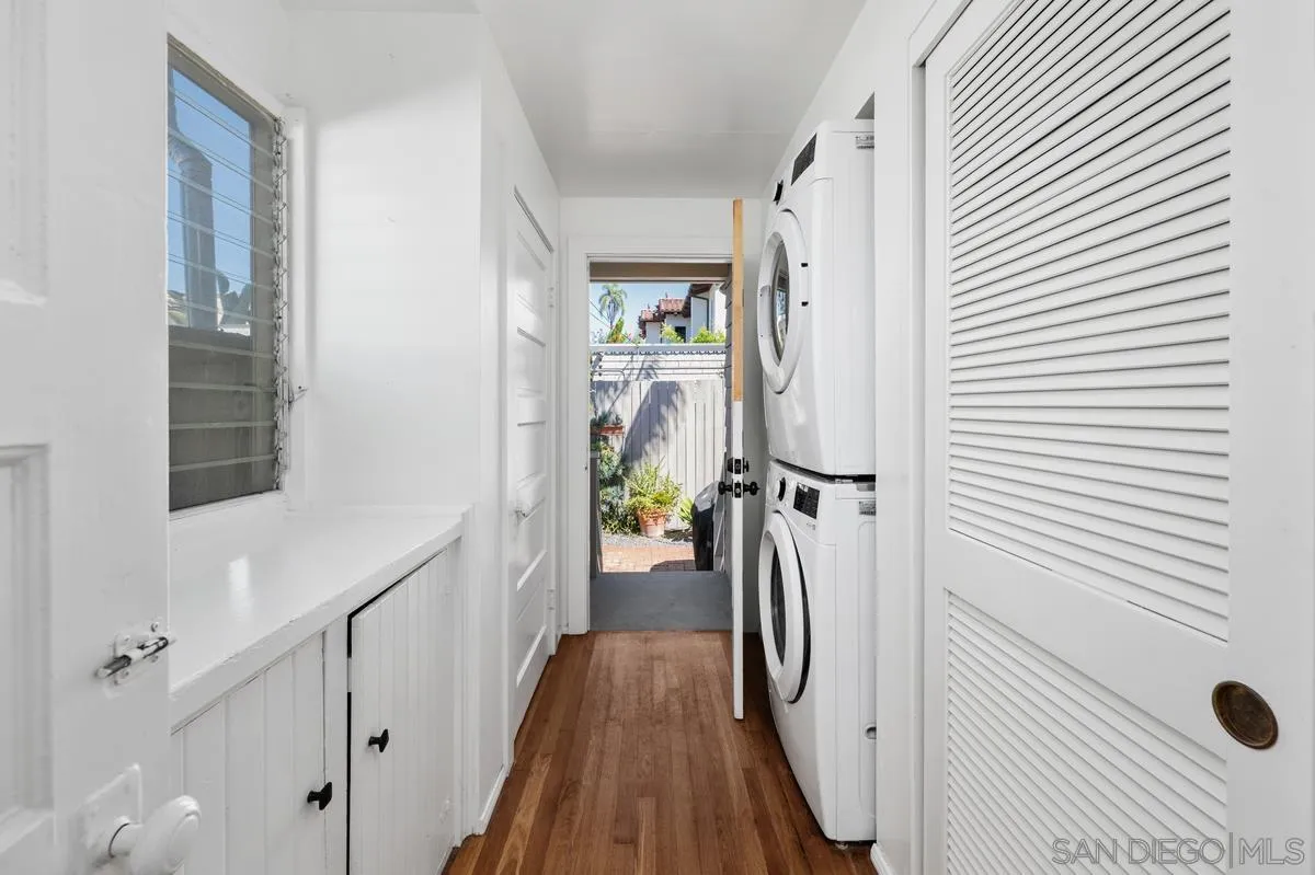 https://cdn.realtyfeed.com/cdn/127/260024160/ba0b8c34fe1cc81a932ea70a39a97184.webp