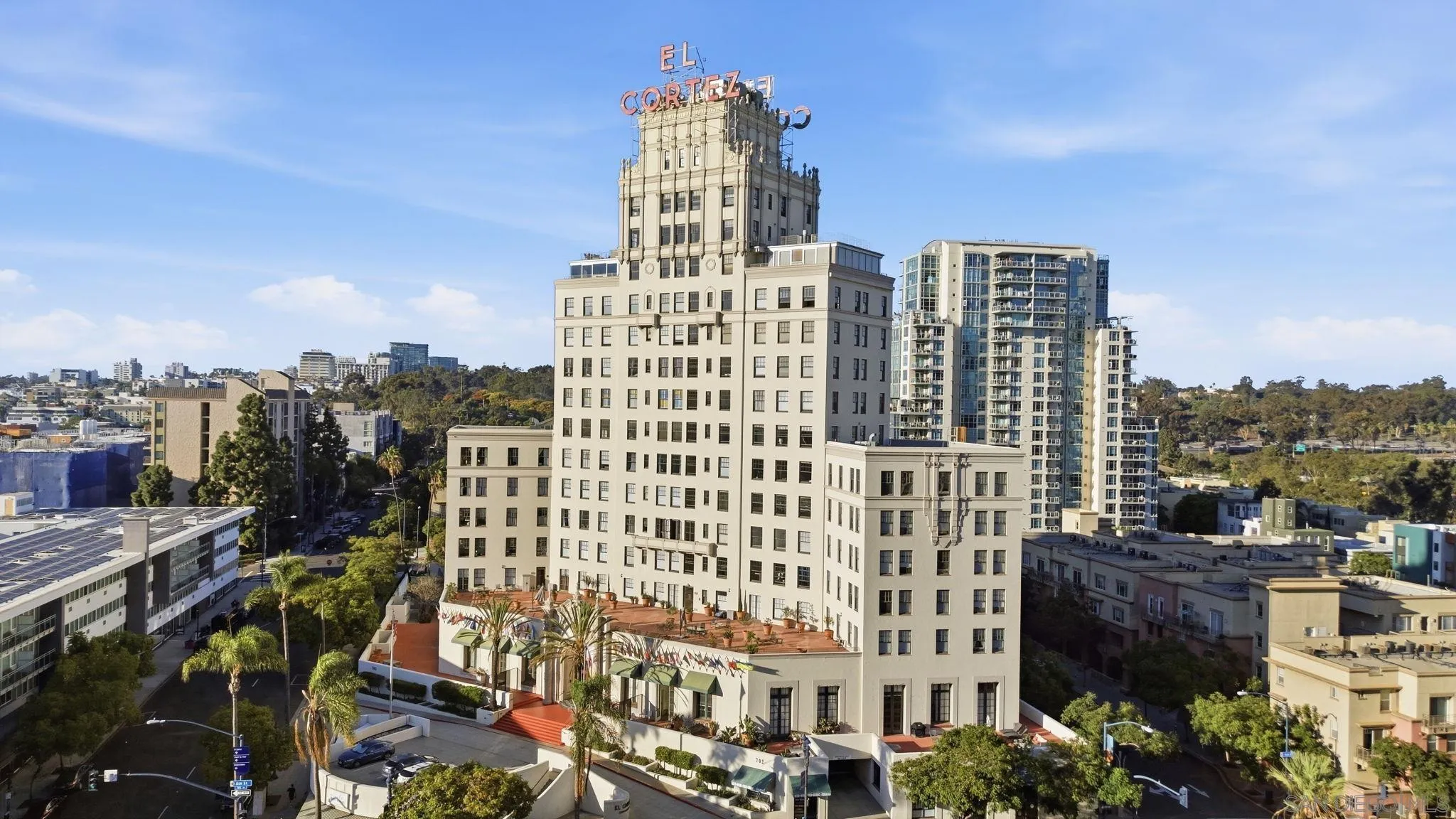 https://cdn.realtyfeed.com/cdn/127/260024163/ae10fb77e762ebc99c0f059069282eef.webp