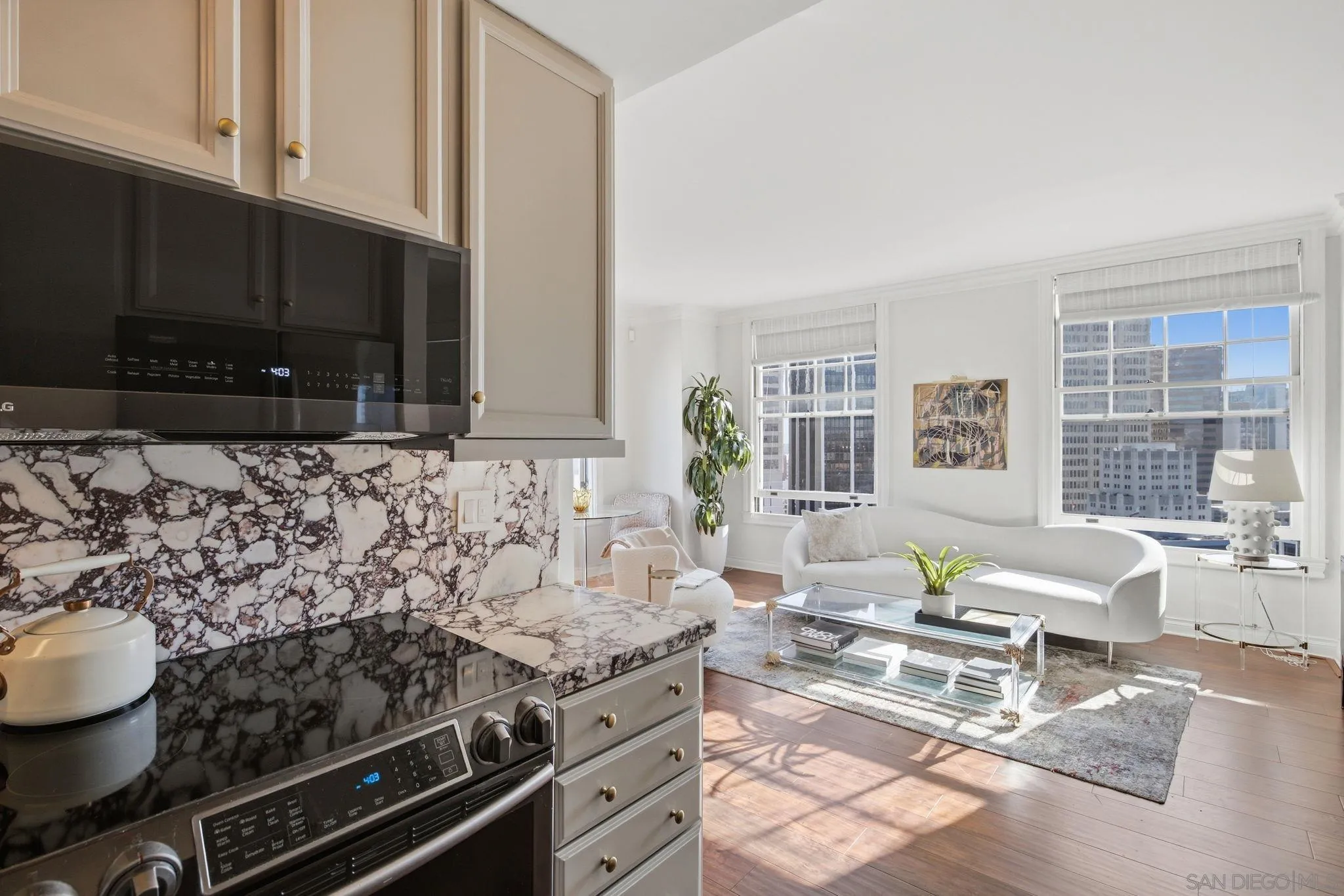 https://cdn.realtyfeed.com/cdn/127/260024163/da922819b3270ca8124b80409d30fff8.webp