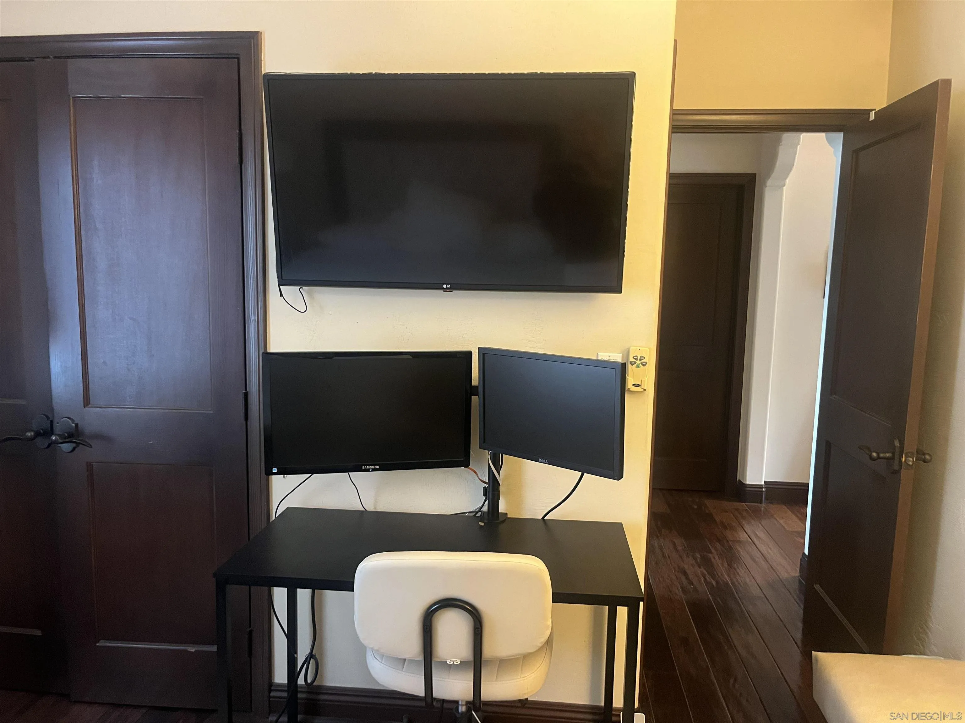 https://cdn.realtyfeed.com/cdn/127/260024177/2460c1df3da5ffa092c15912f177caac.webp